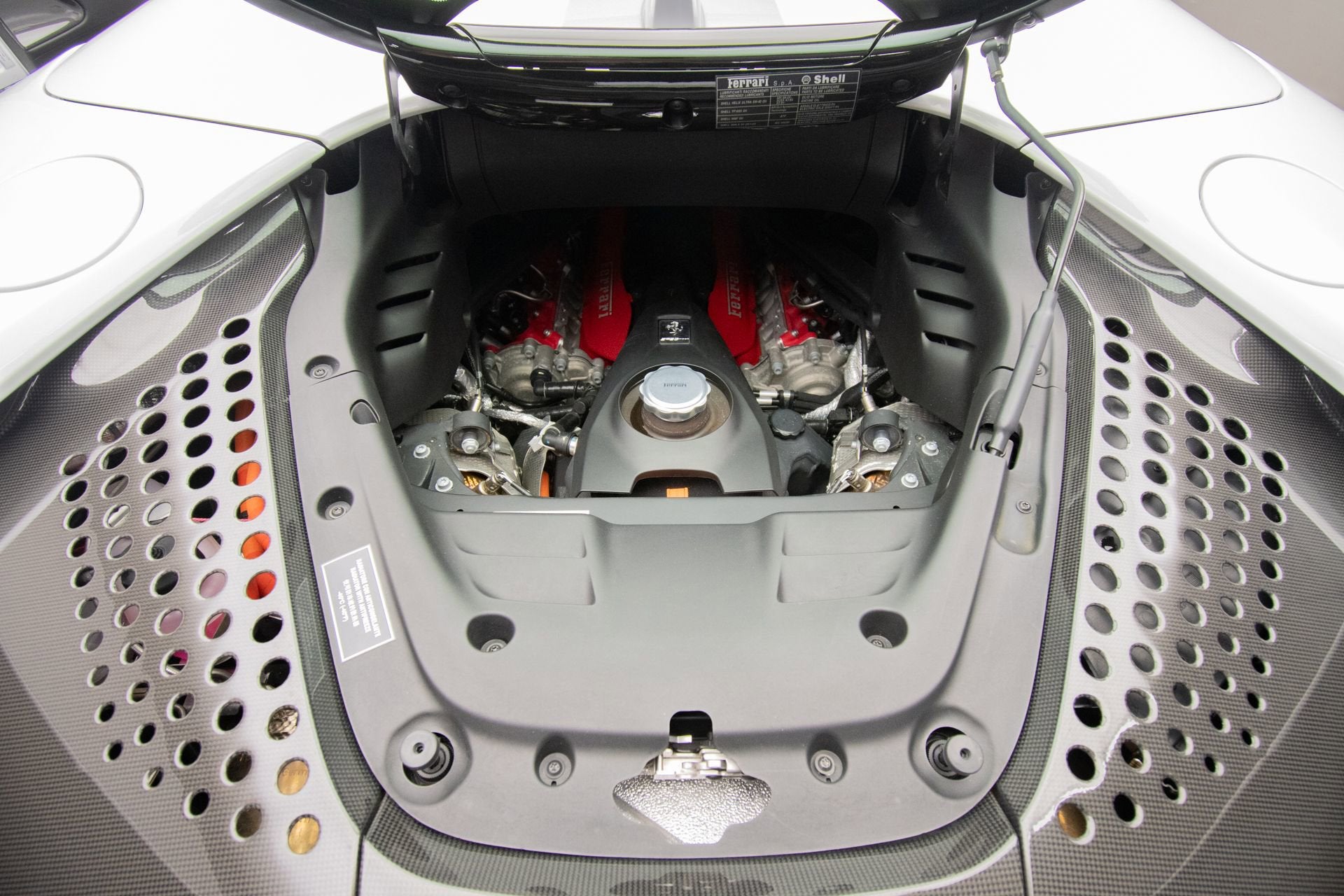 2022 Ferrari SF90 Base - Photo 47