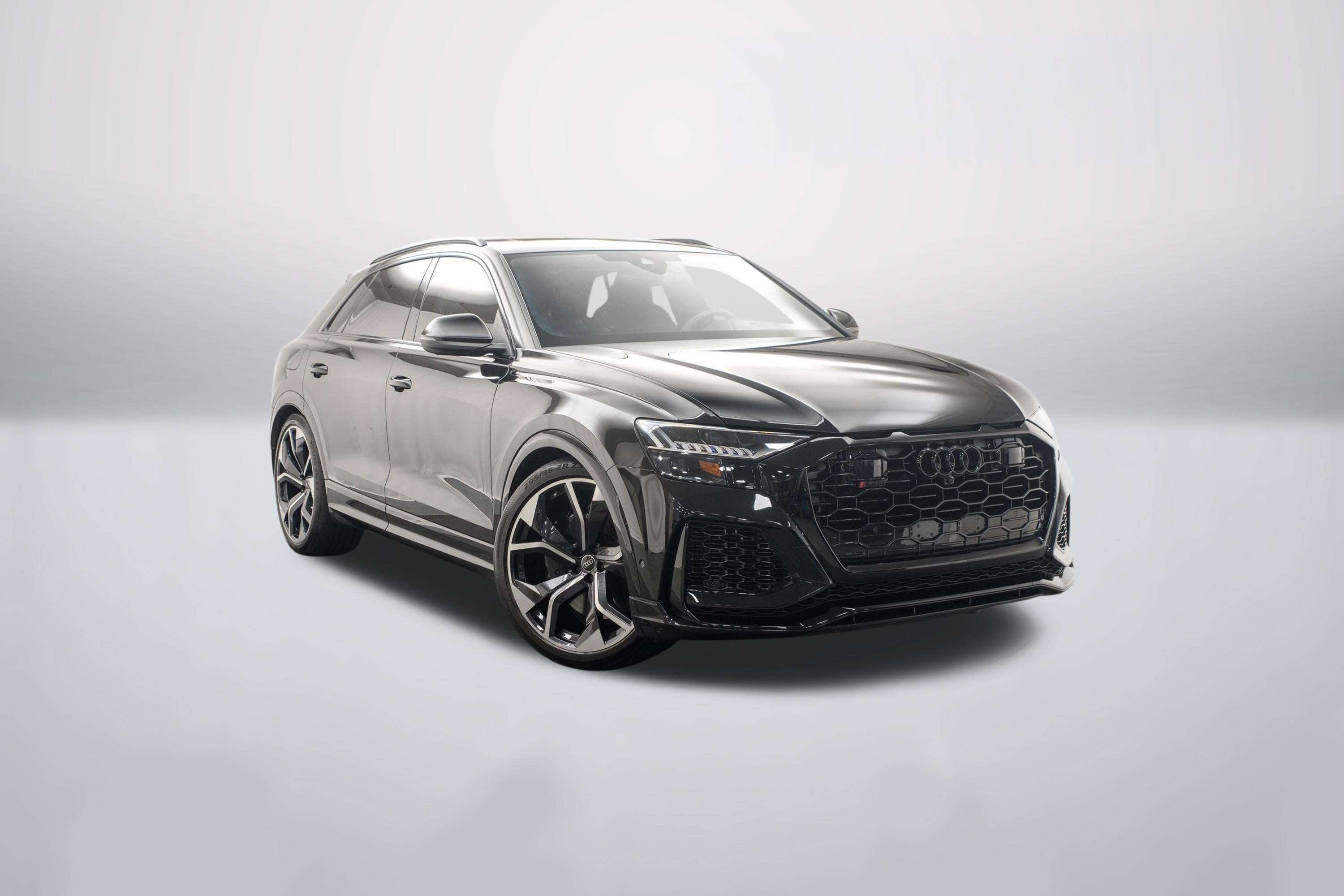 2024 Audi RS Q8 -'s photo