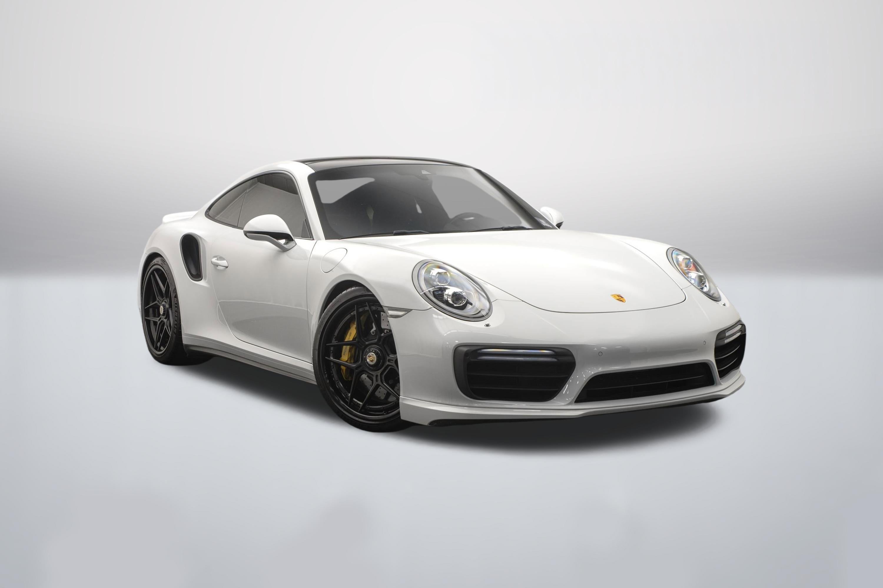 2017 Porsche 911 Turbo S Coupe's photo