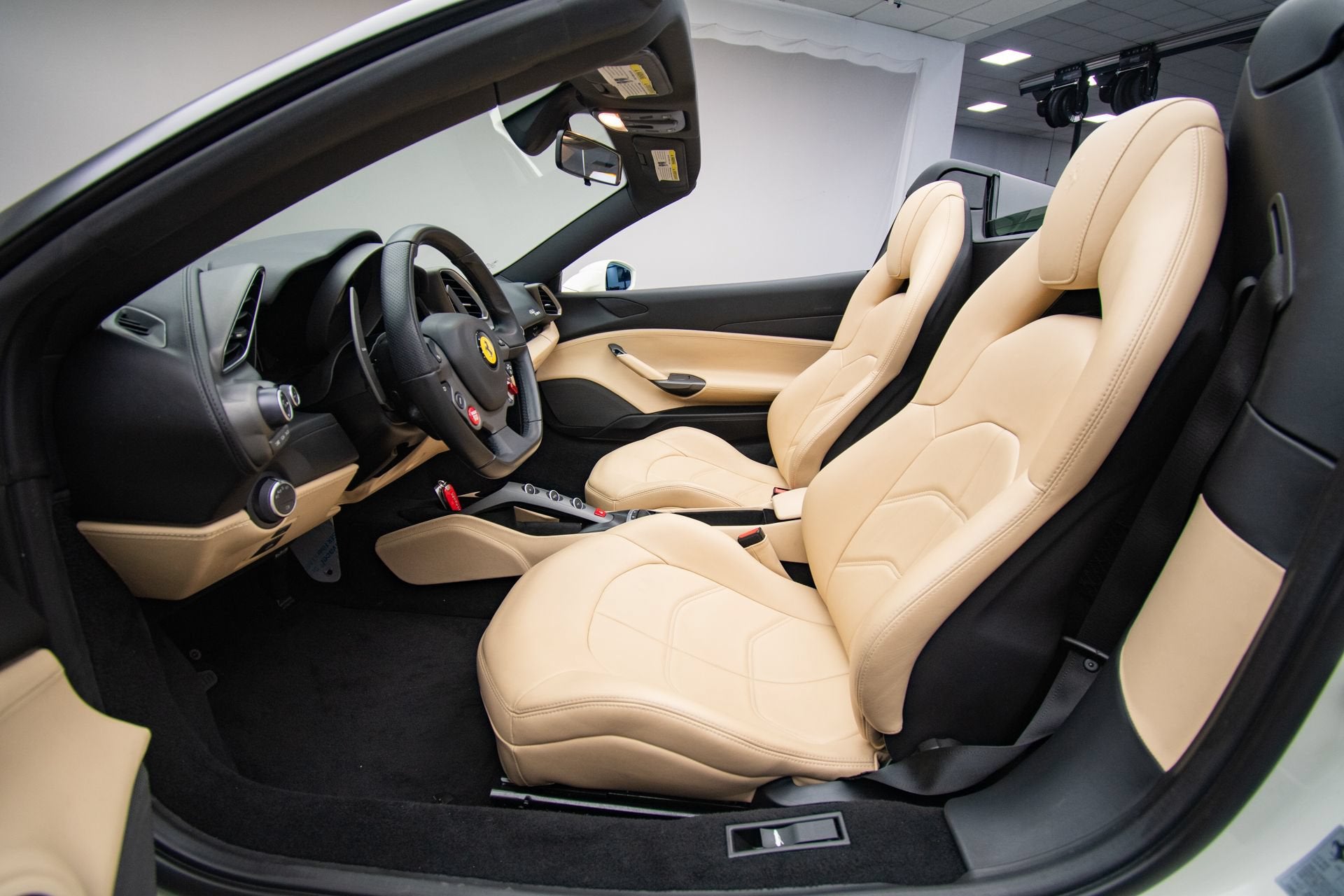 2018 Ferrari 488 GTB Base - Photo 19