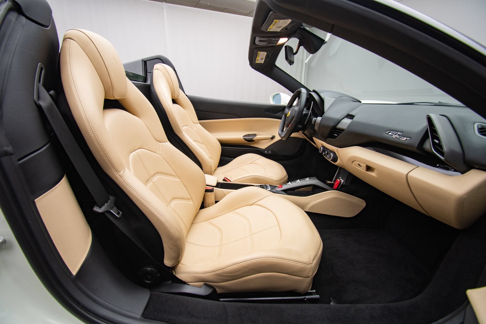 2018 Ferrari 488 GTB Base - Photo 21