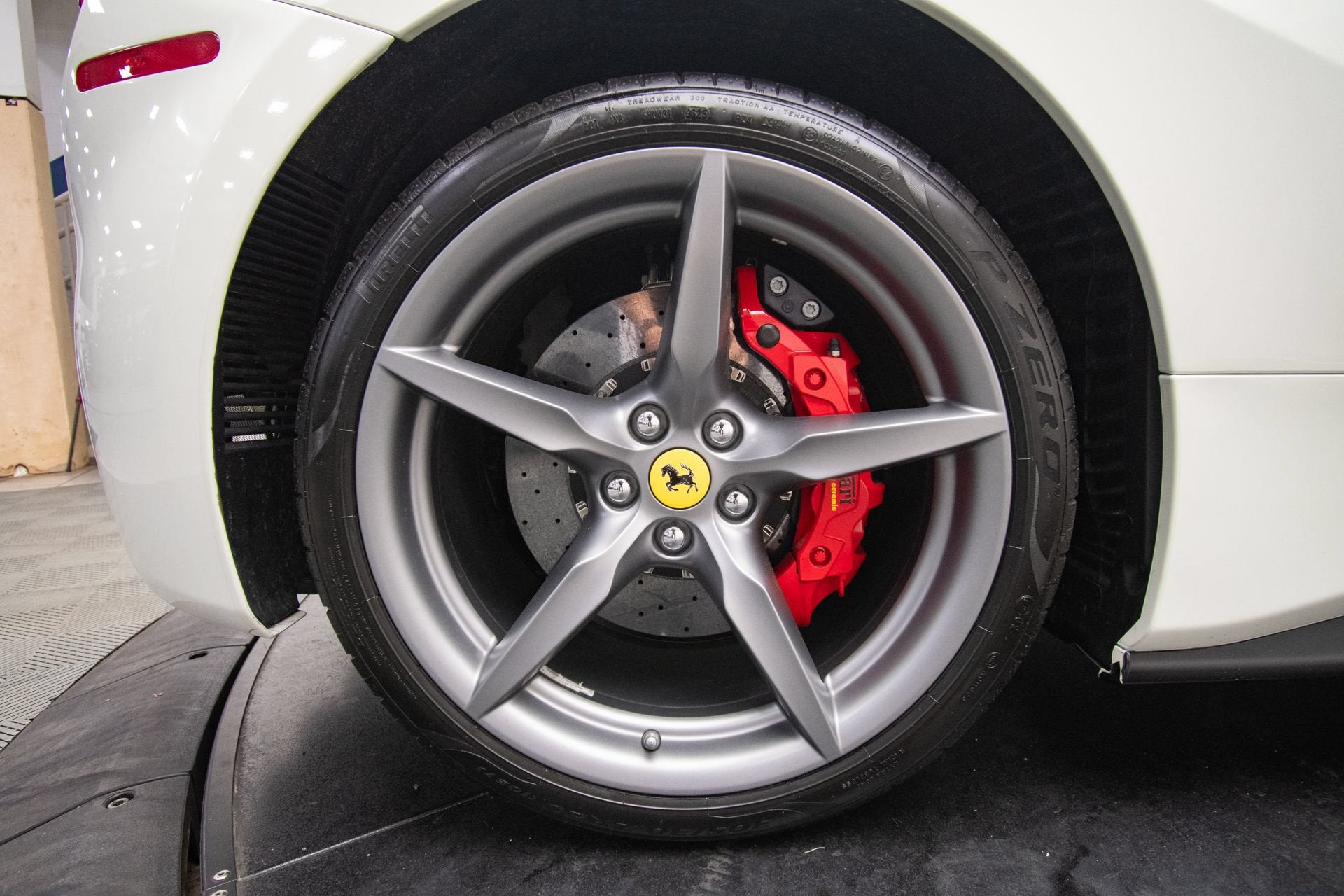 2018 Ferrari 488 GTB Base - Photo 41