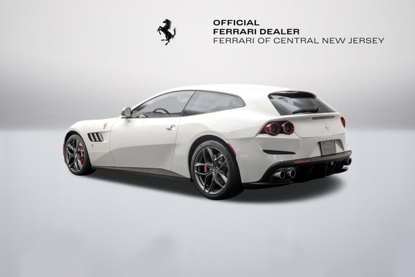 Ferrari GTC4Lusso T