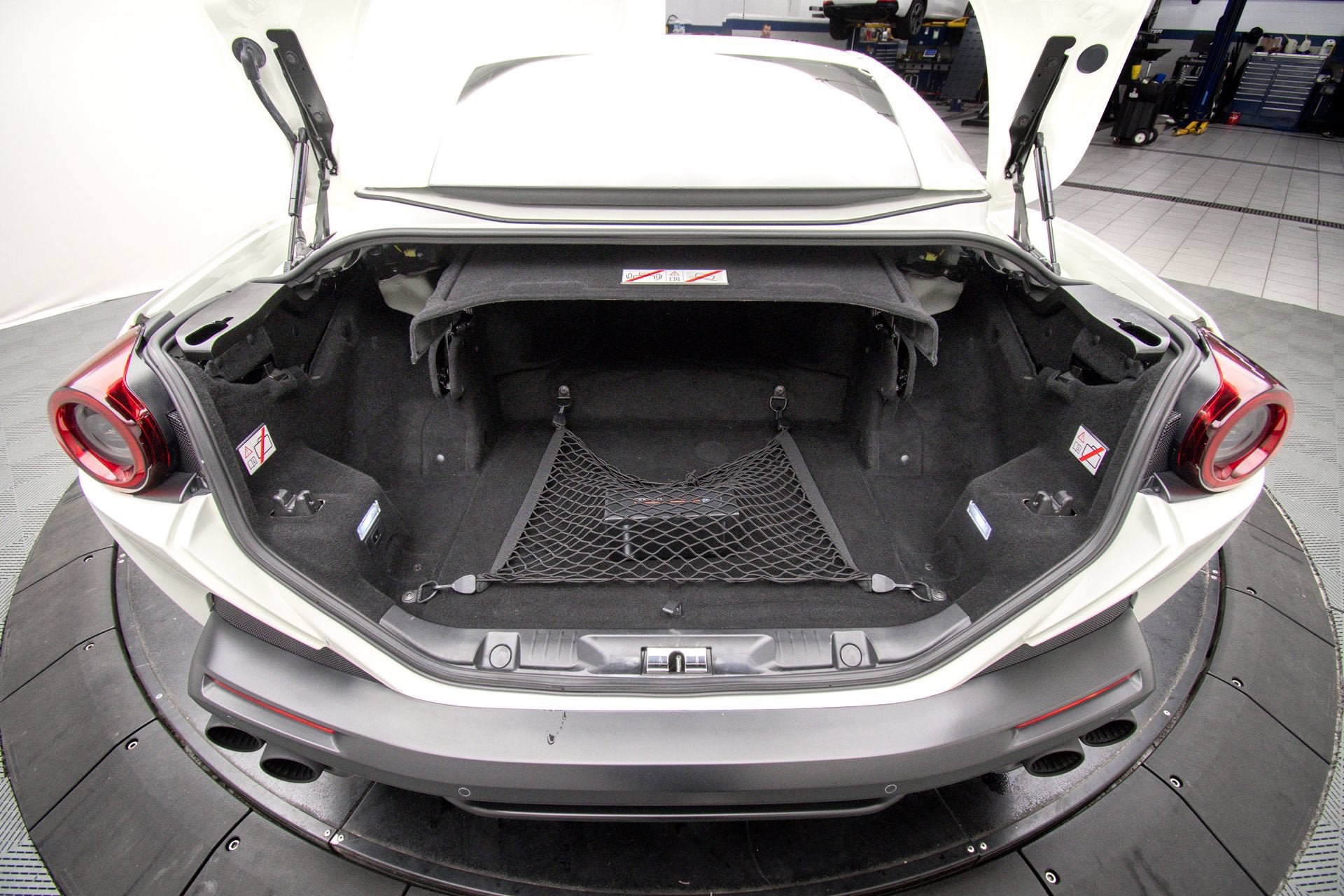Ferrari-Portofino-ZFF89FPA7K0247174 - Ferrari of Central New Jersey