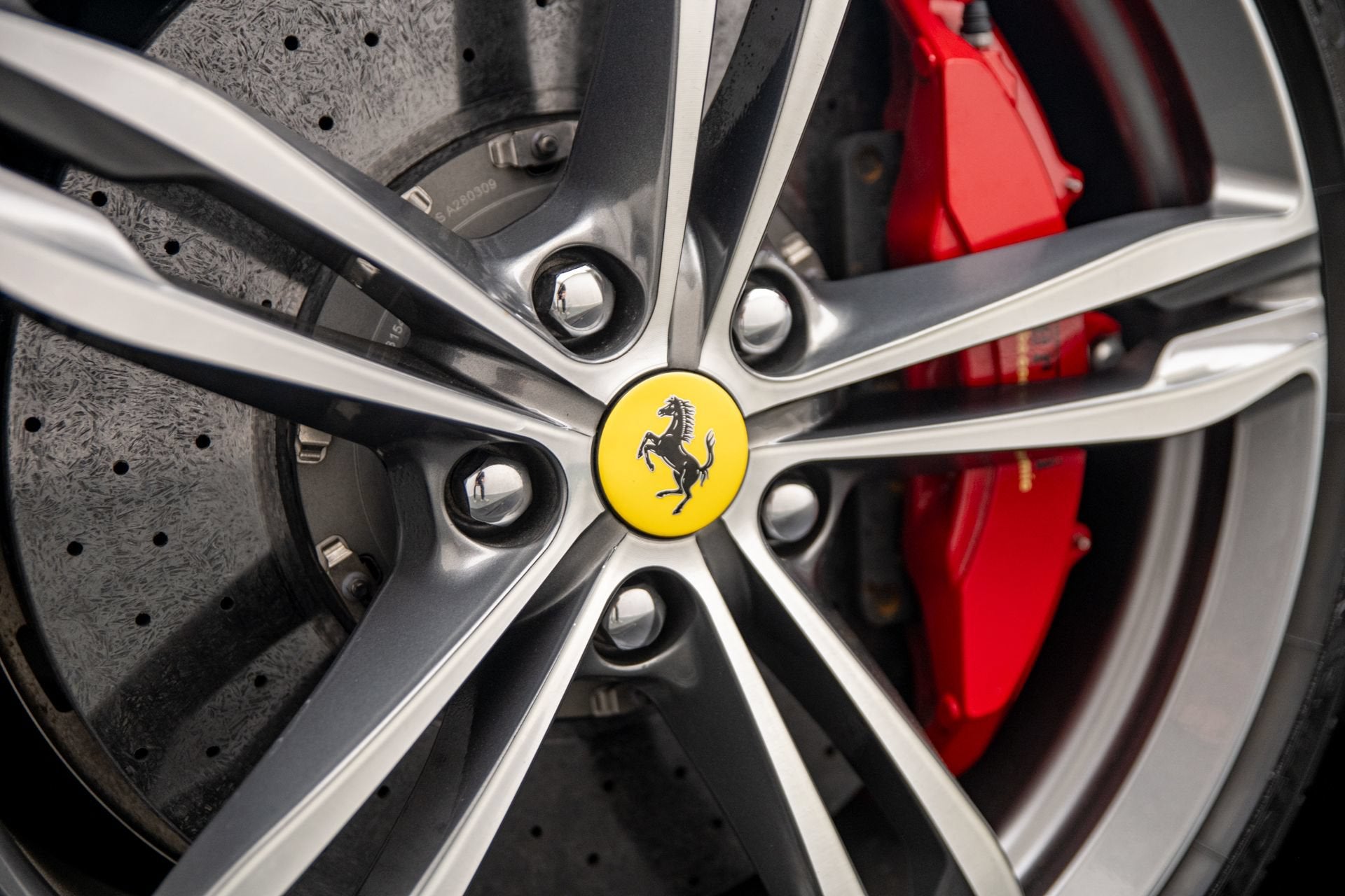 2019 Ferrari GTC4Lusso Base - Photo 35