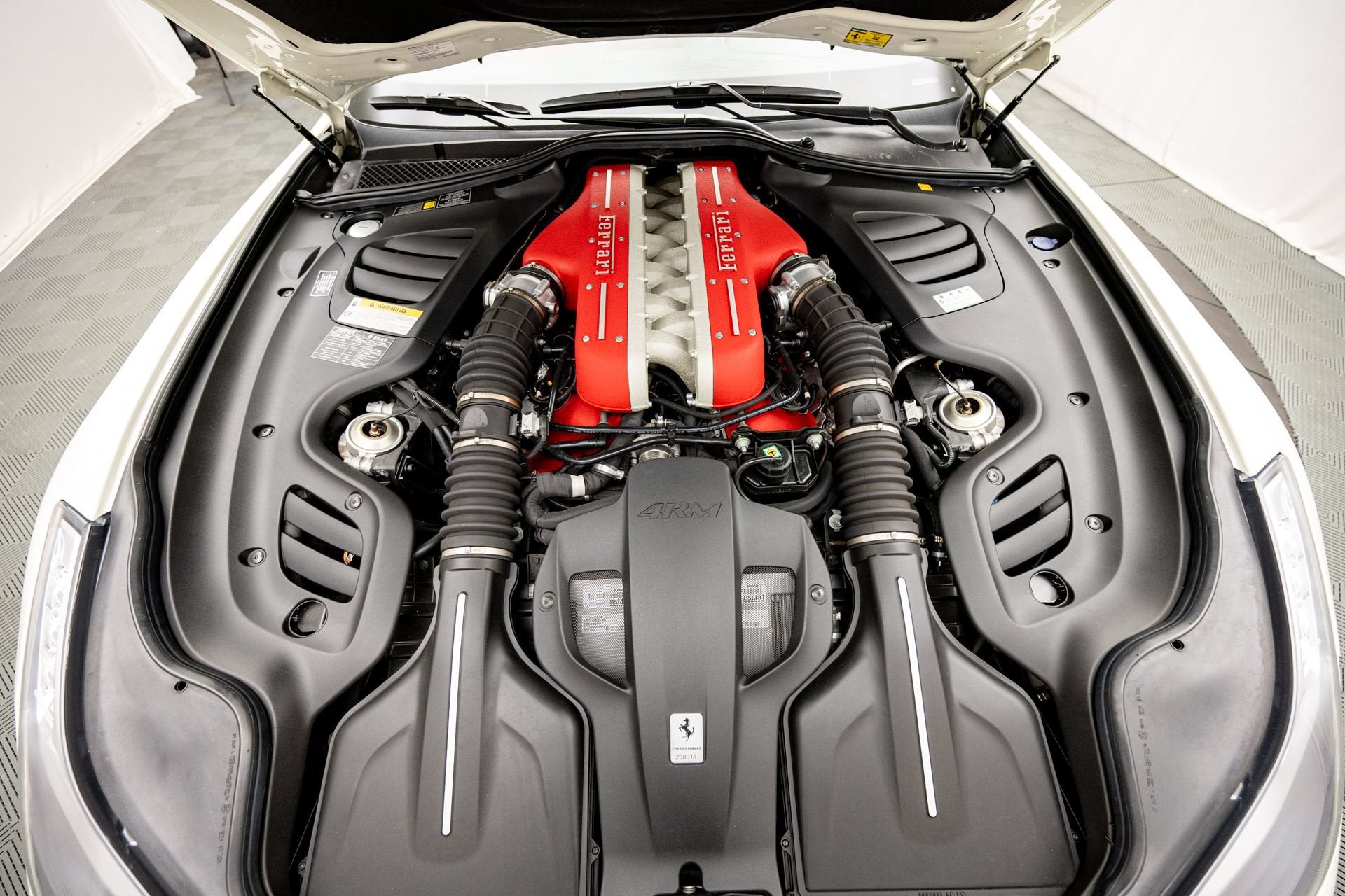 2019 Ferrari GTC4Lusso Base - Photo 36