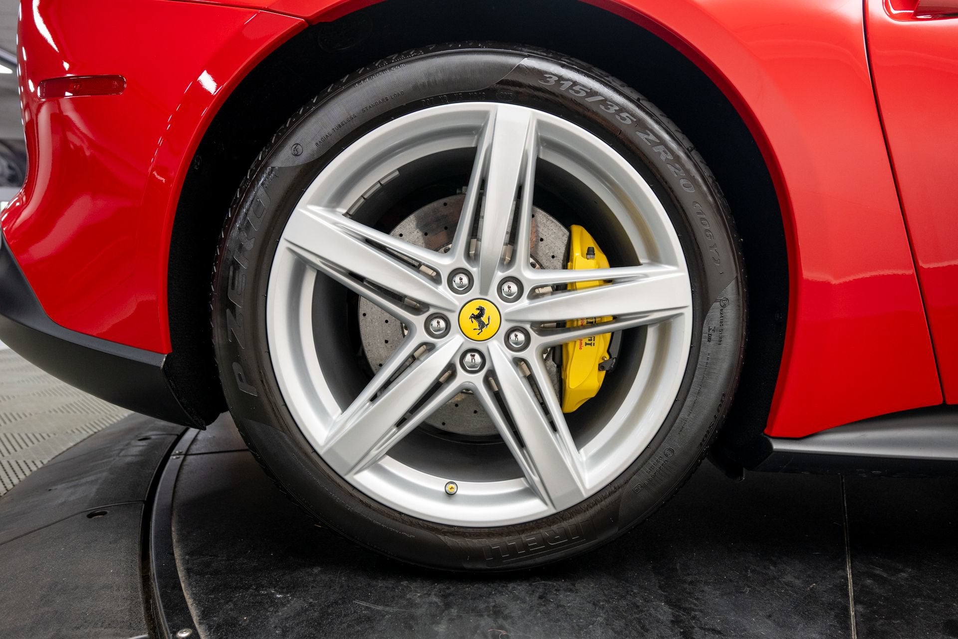 2016 Ferrari F12berlinetta Base - Photo 36