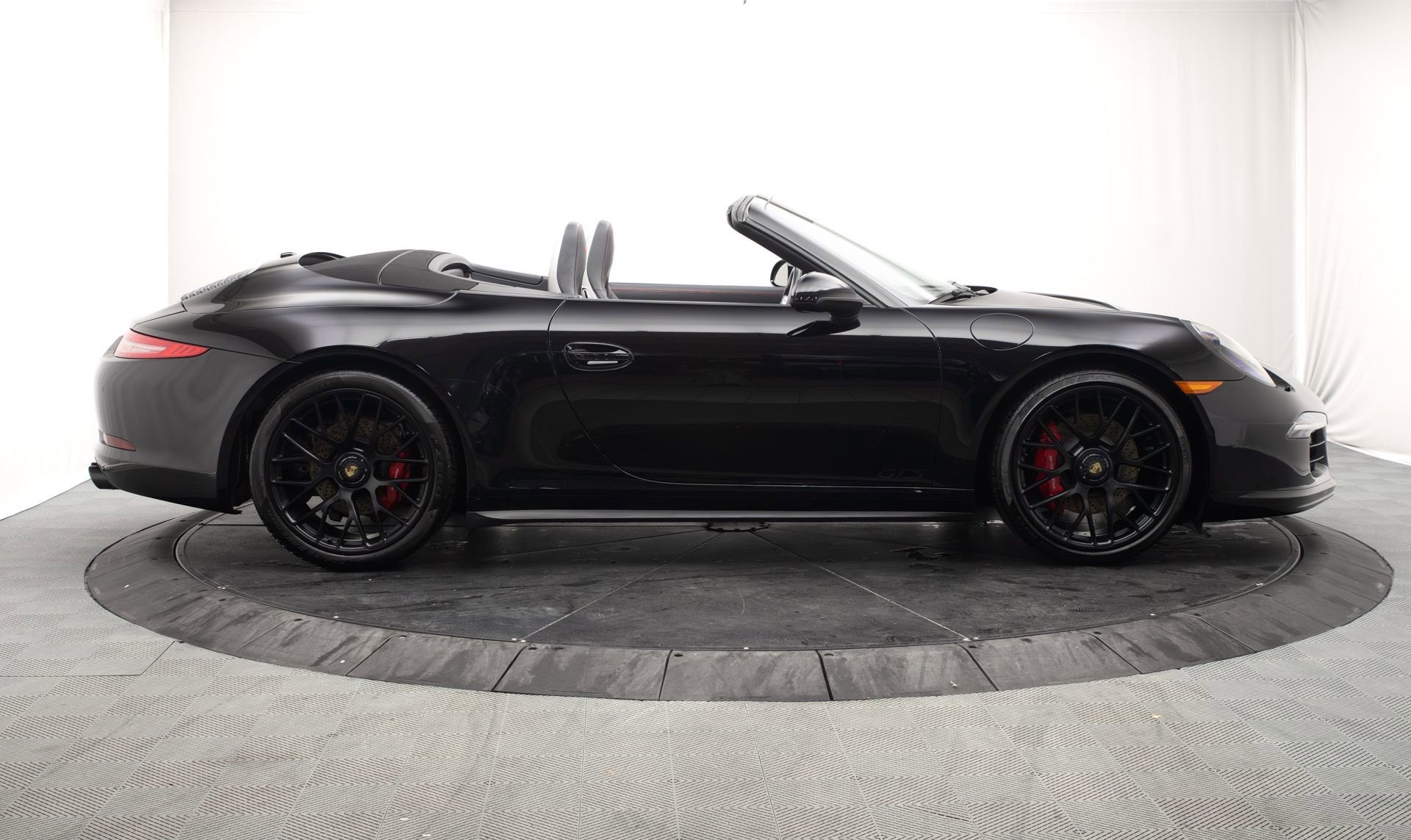 2dr Cabriolet Carrera S