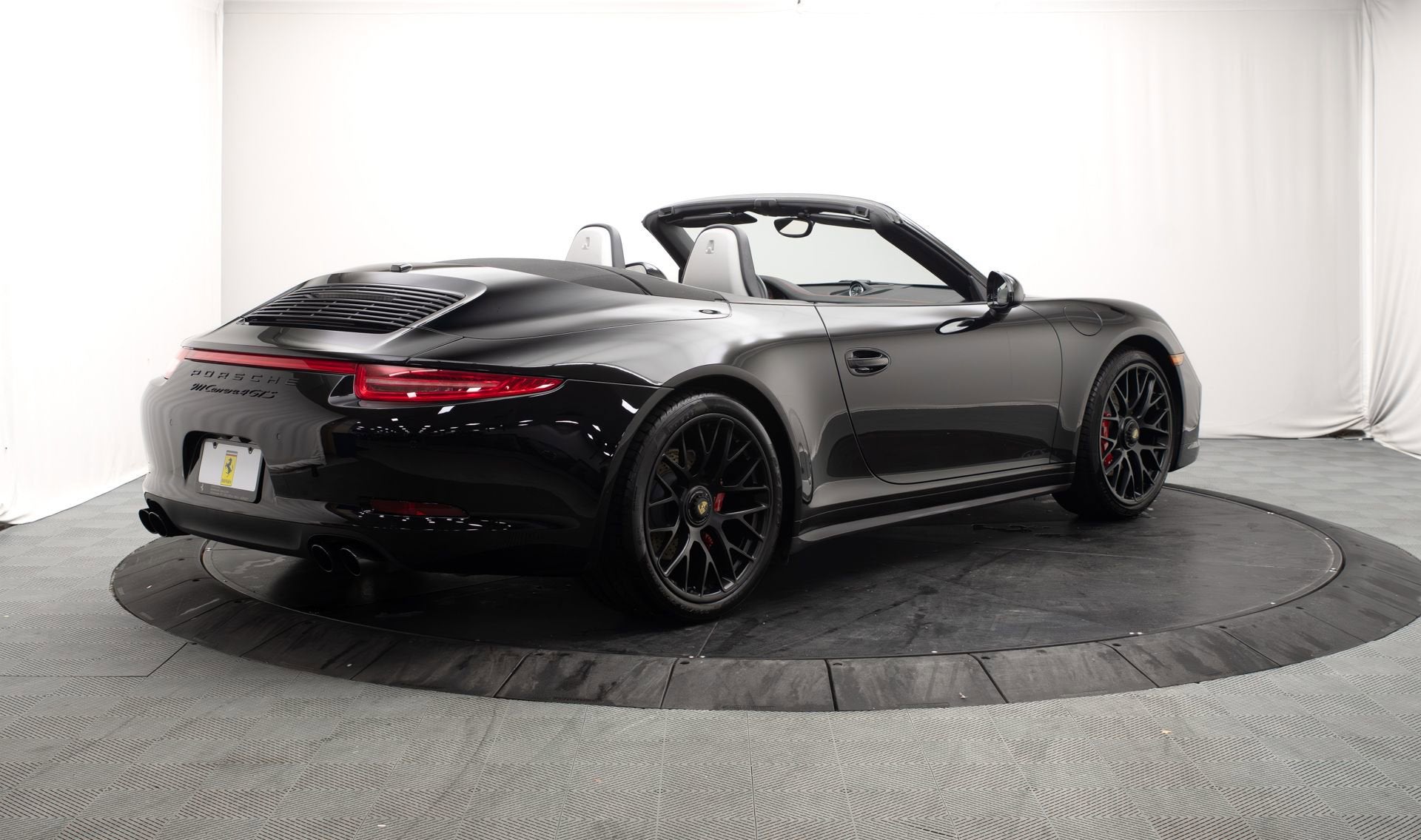 2dr Cabriolet Carrera S