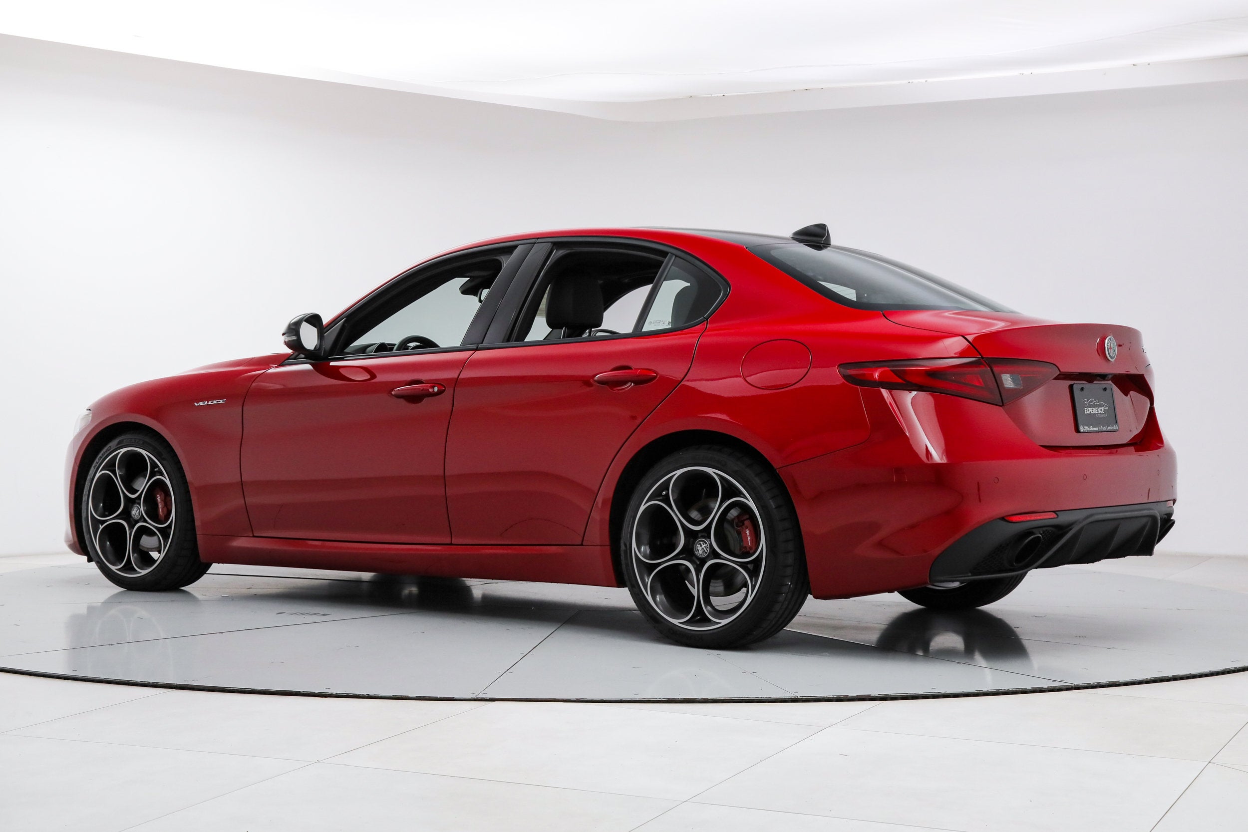 Veloce RWD