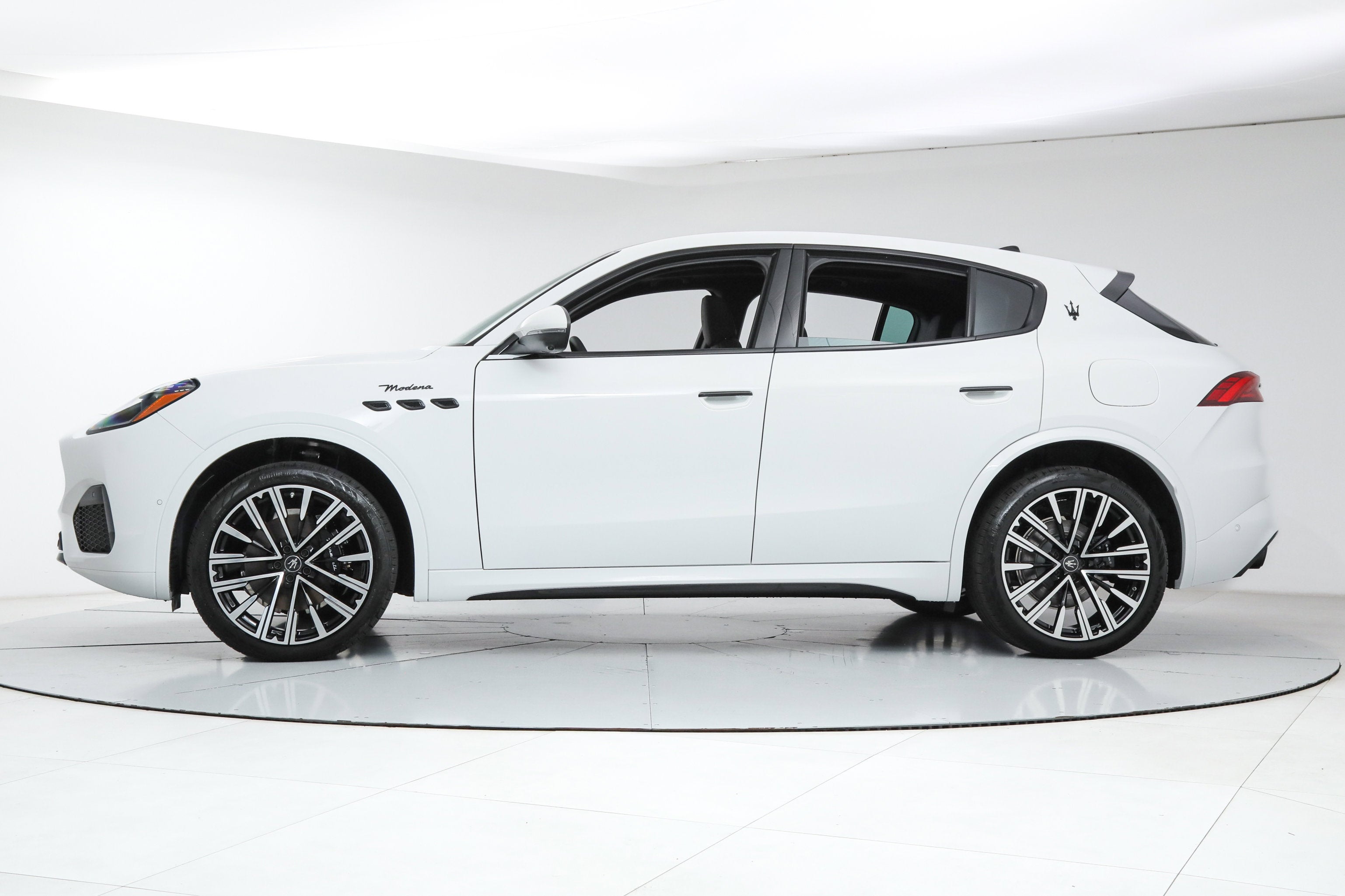 Modena AWD