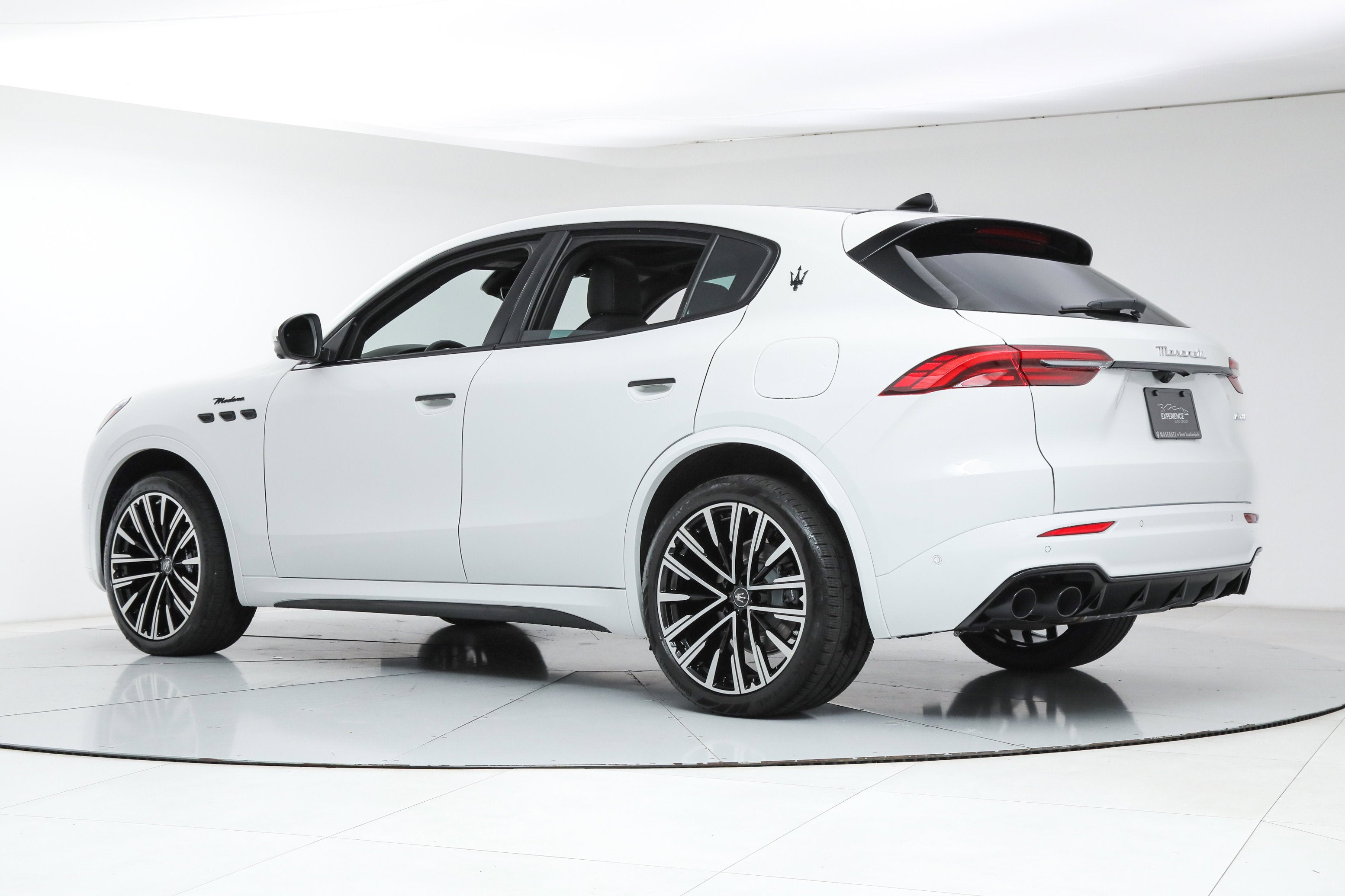 Modena AWD