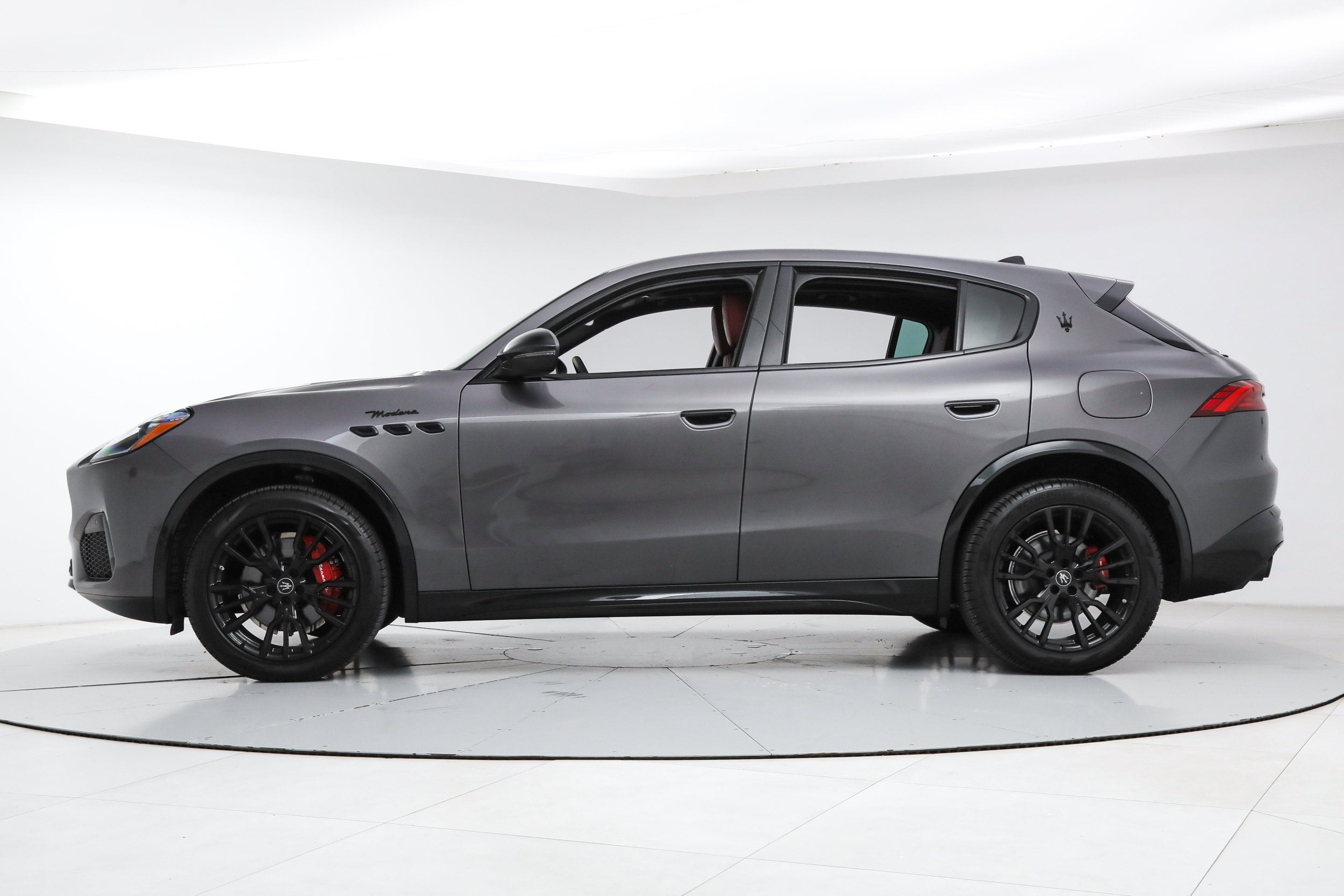 Modena AWD