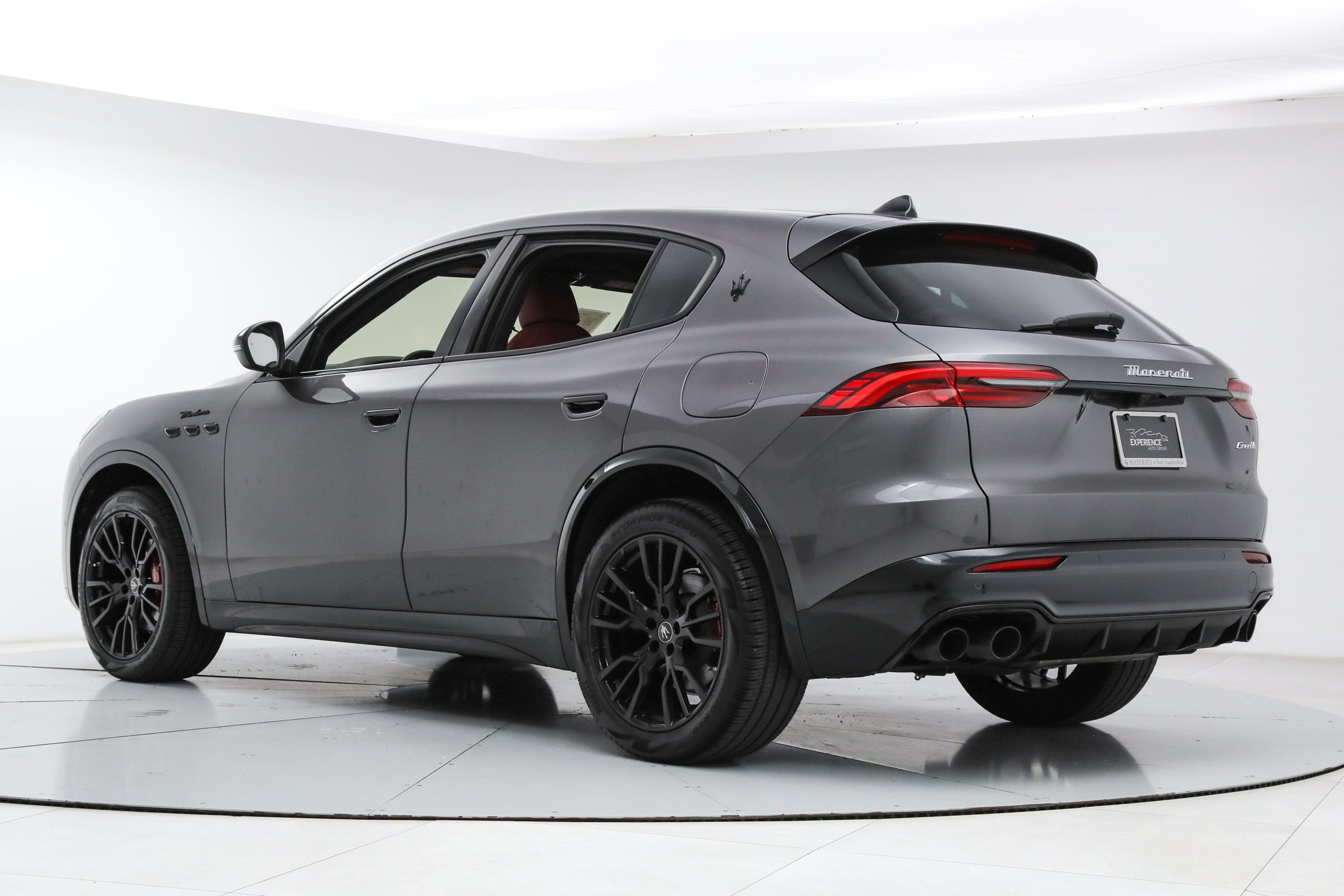 Modena AWD