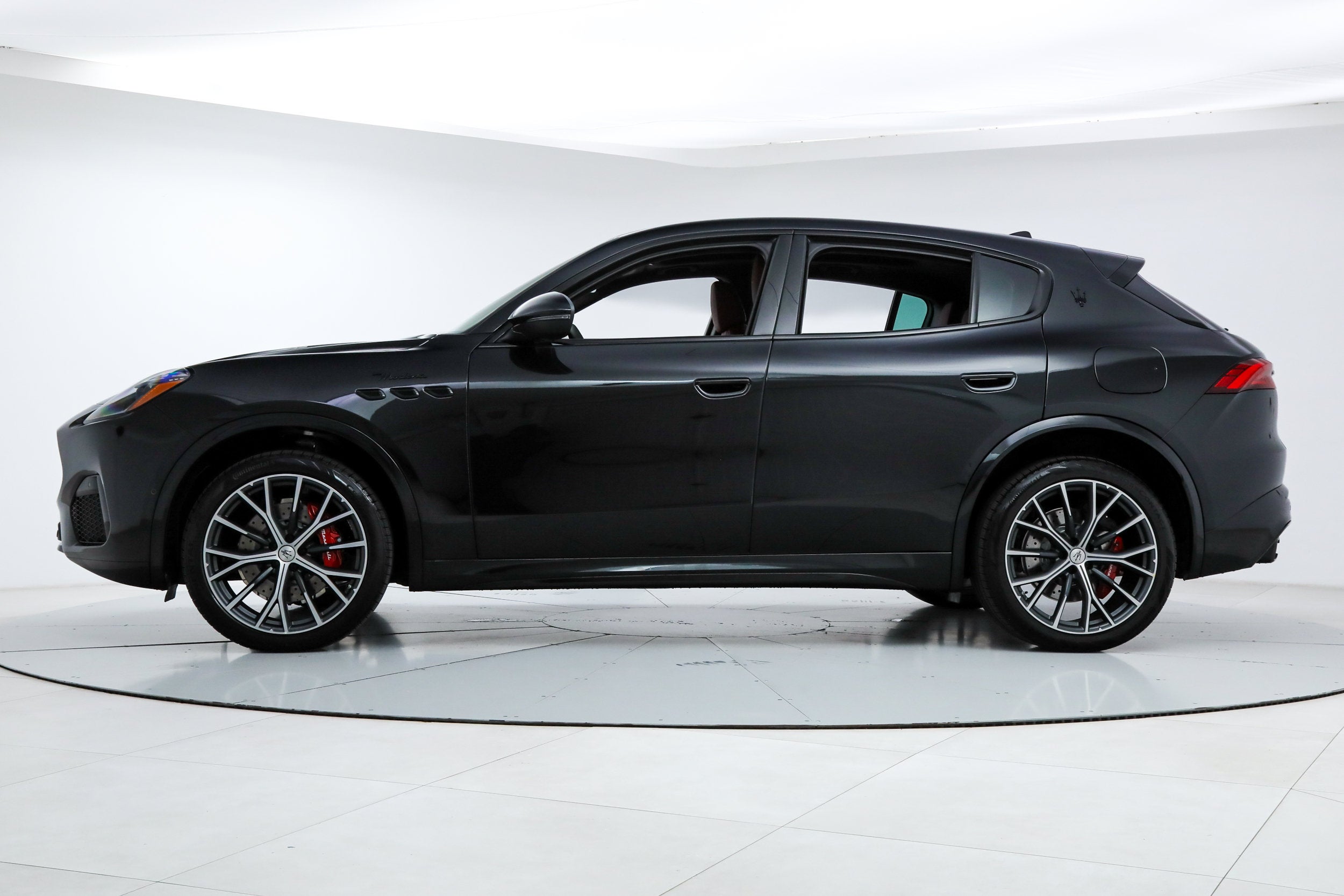 Modena AWD