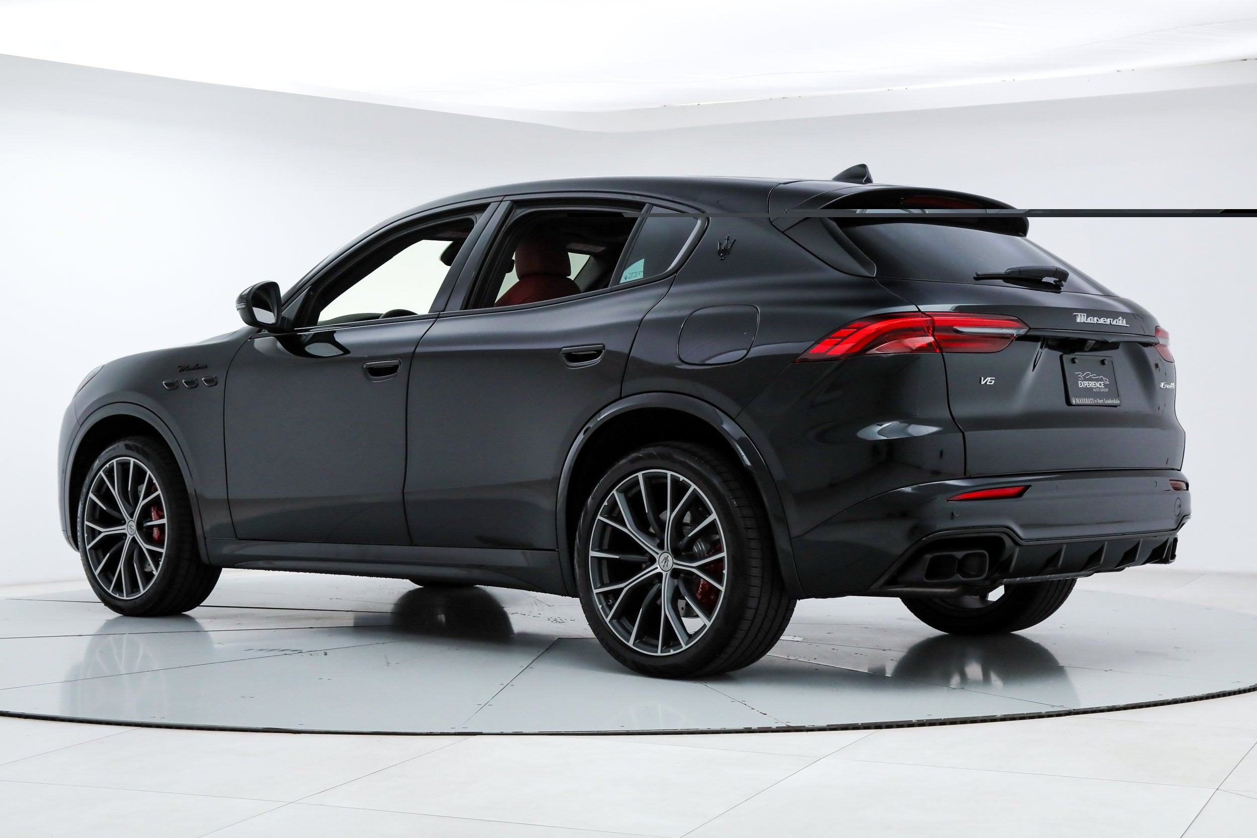 Modena AWD