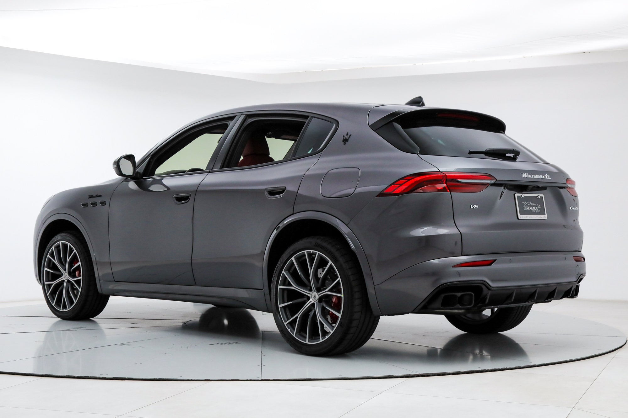 Modena AWD