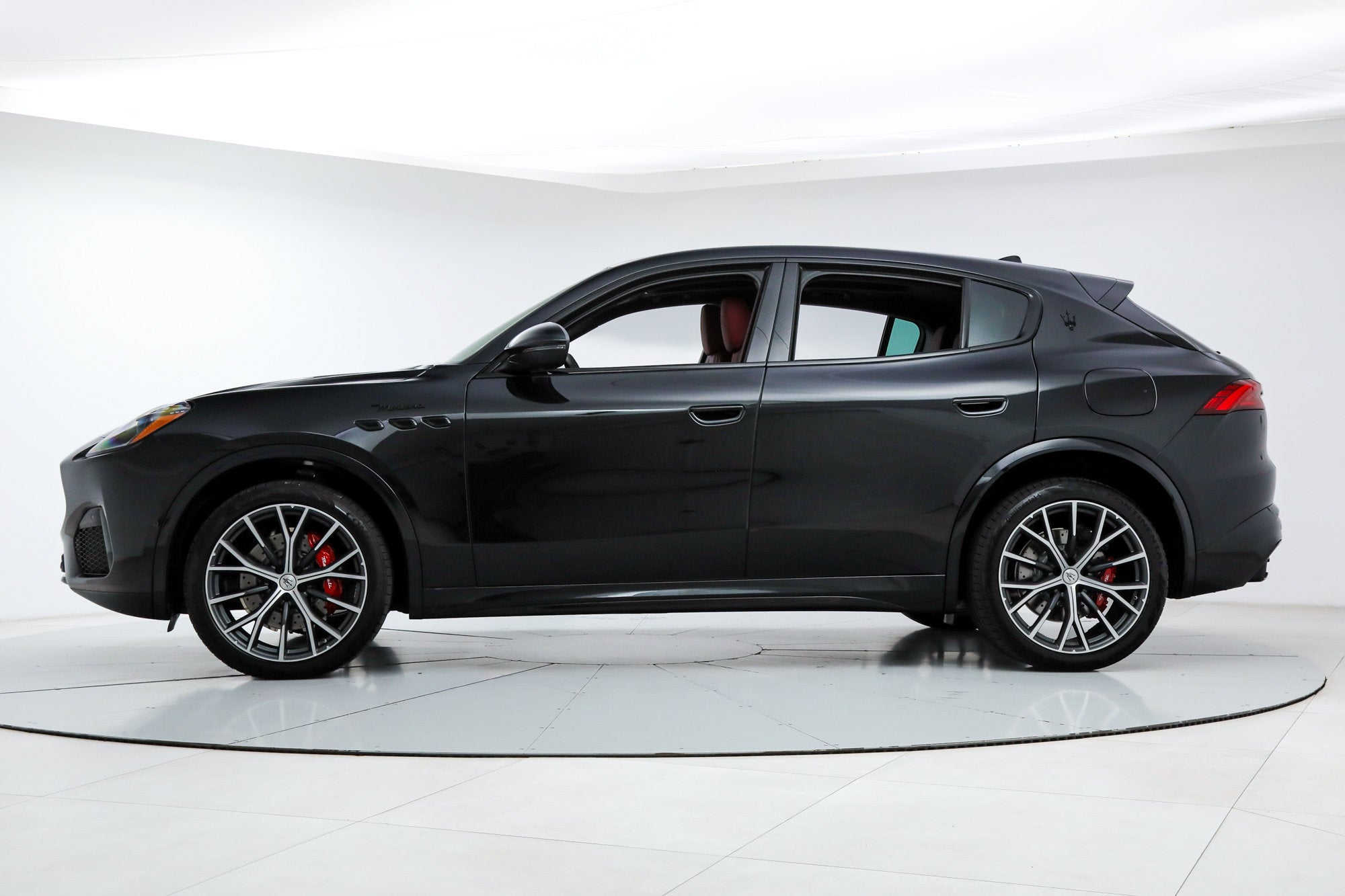 Modena AWD