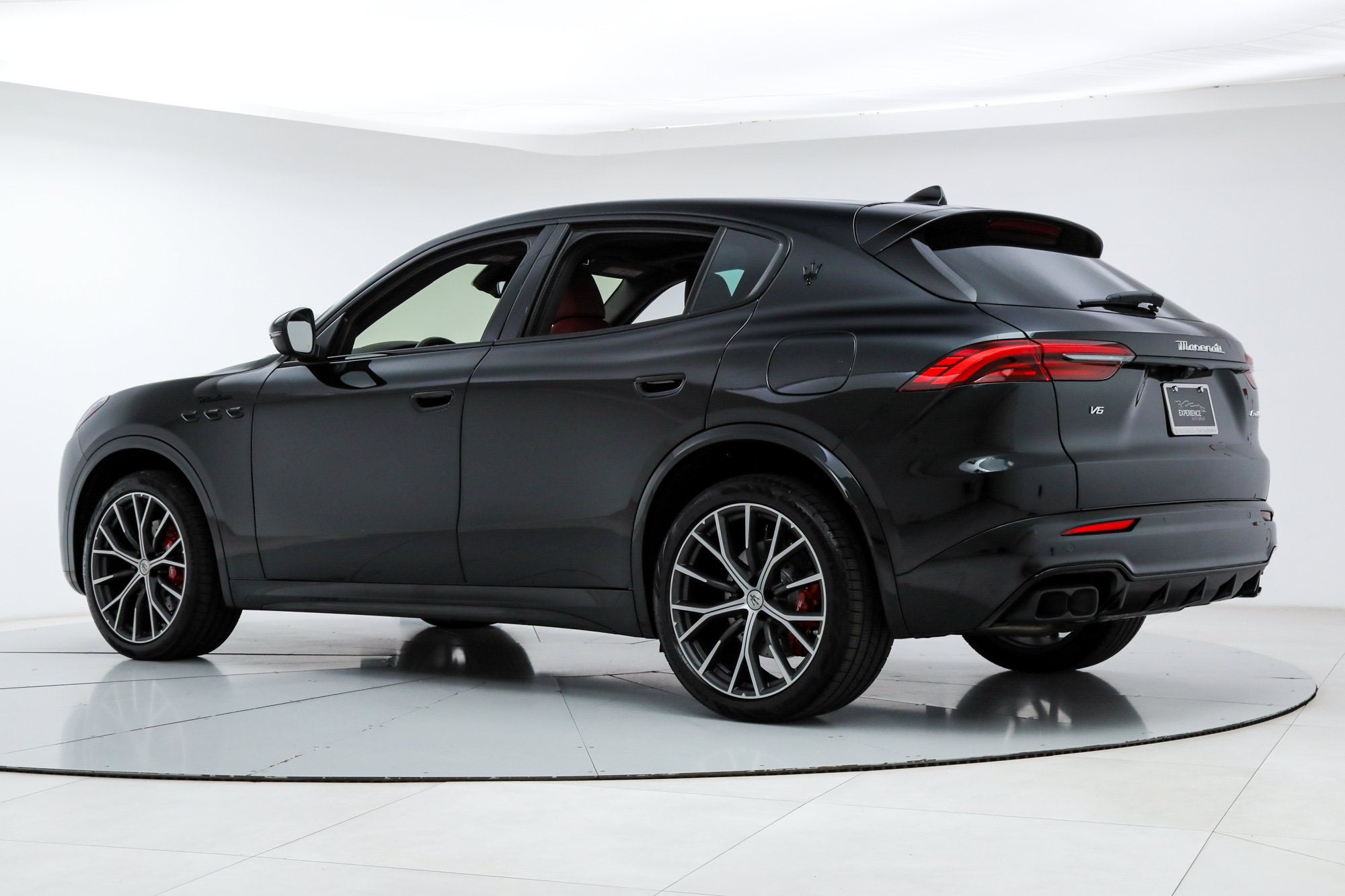 Modena AWD