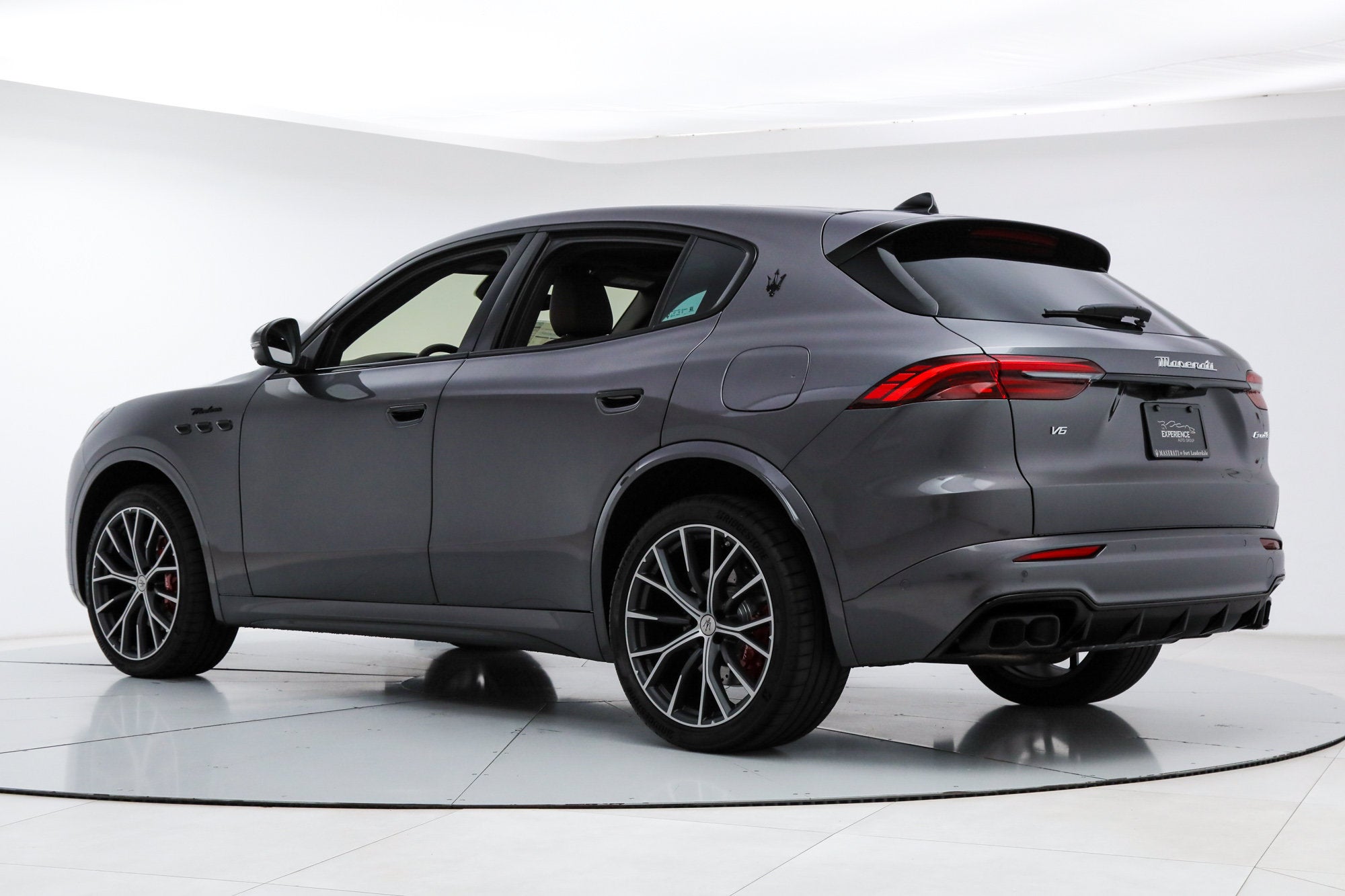 Modena AWD