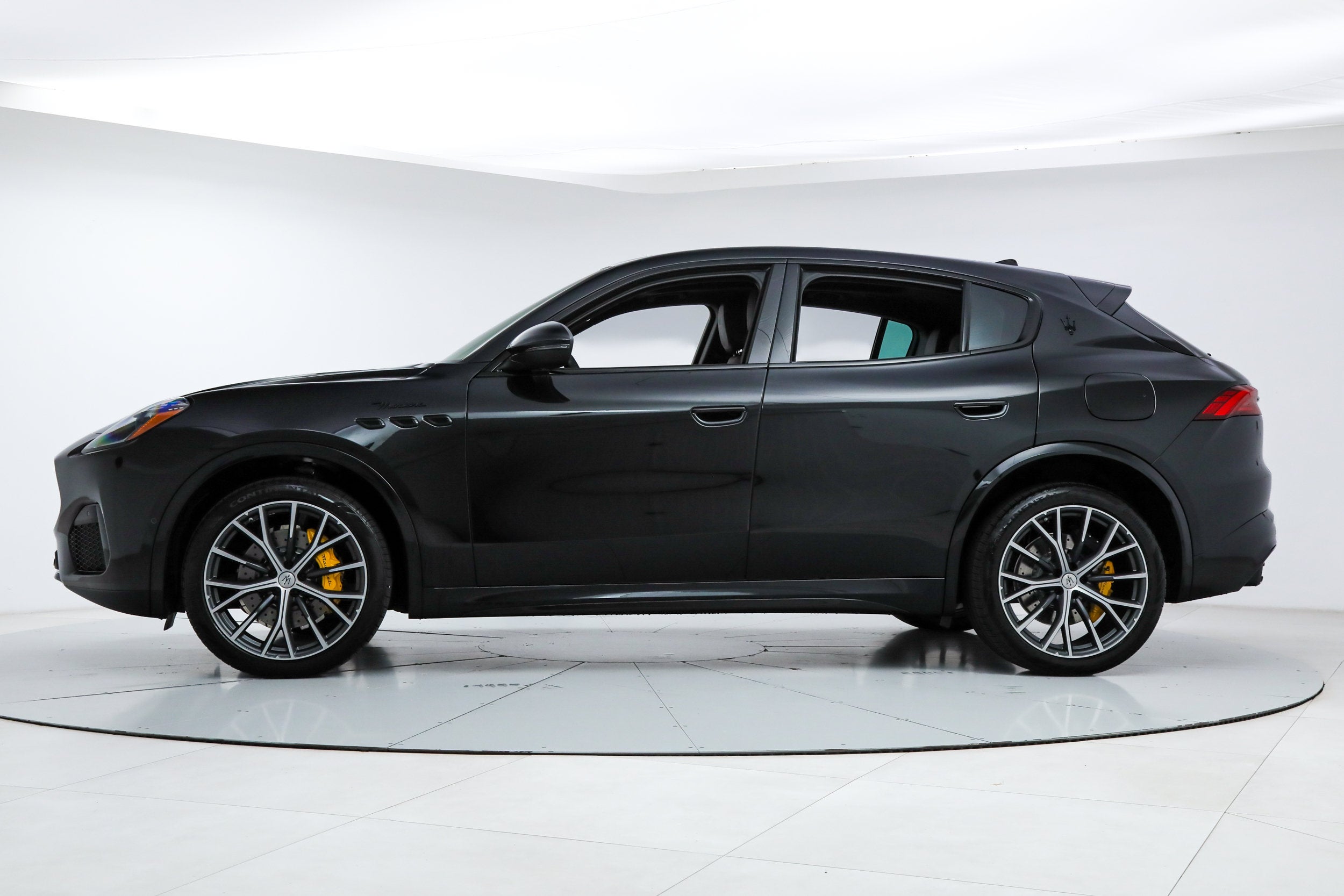 Modena AWD