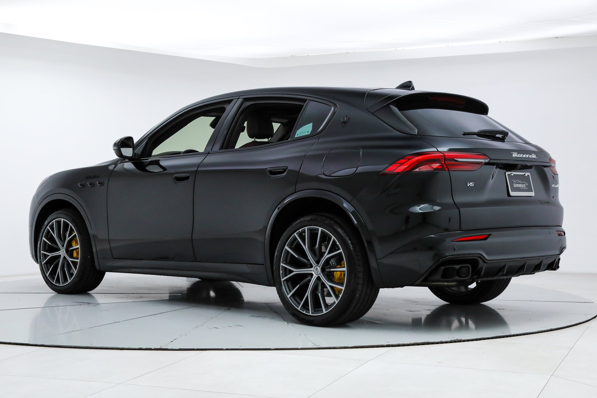 Modena AWD