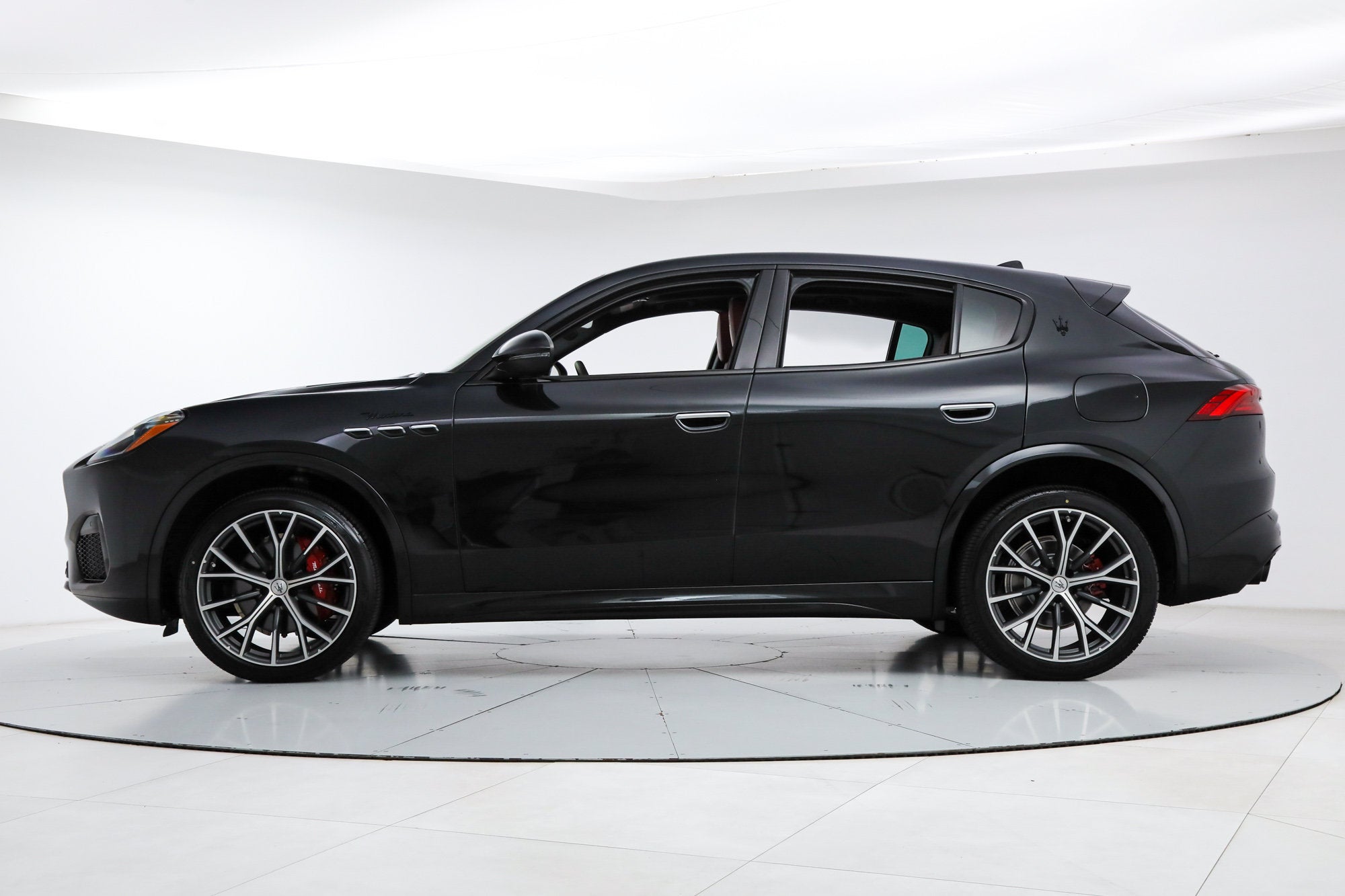 Modena AWD