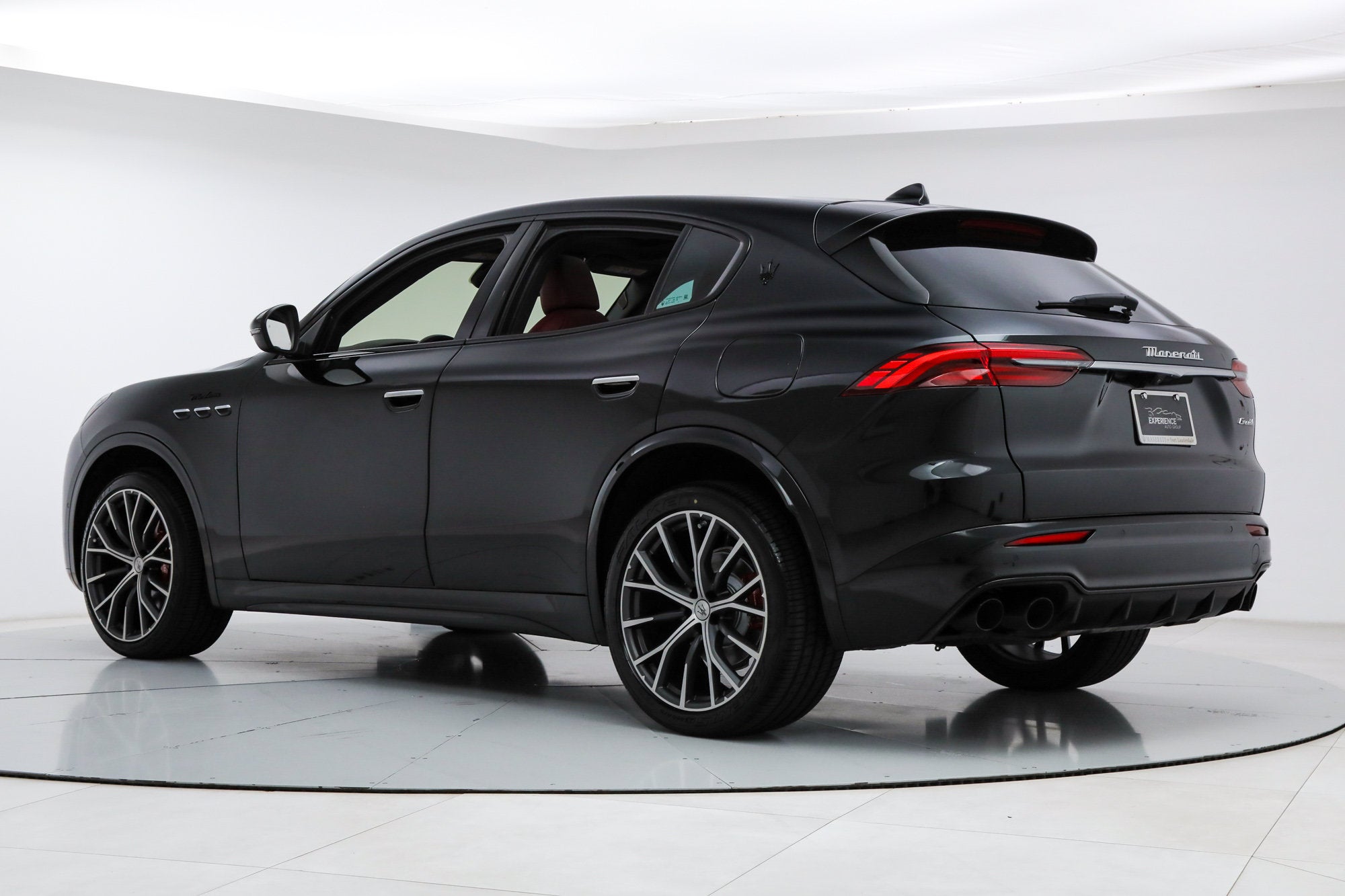 Modena AWD