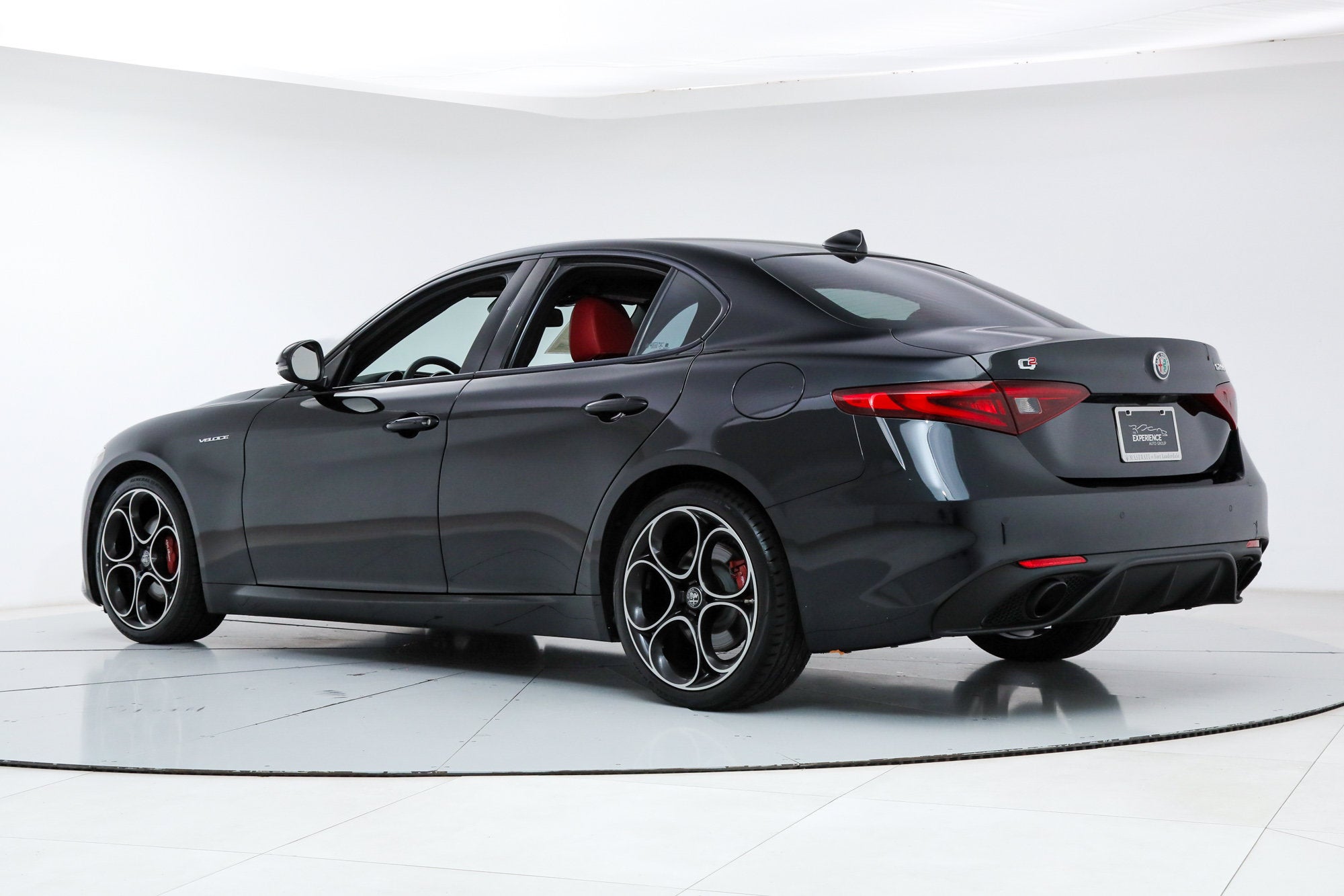 Veloce RWD