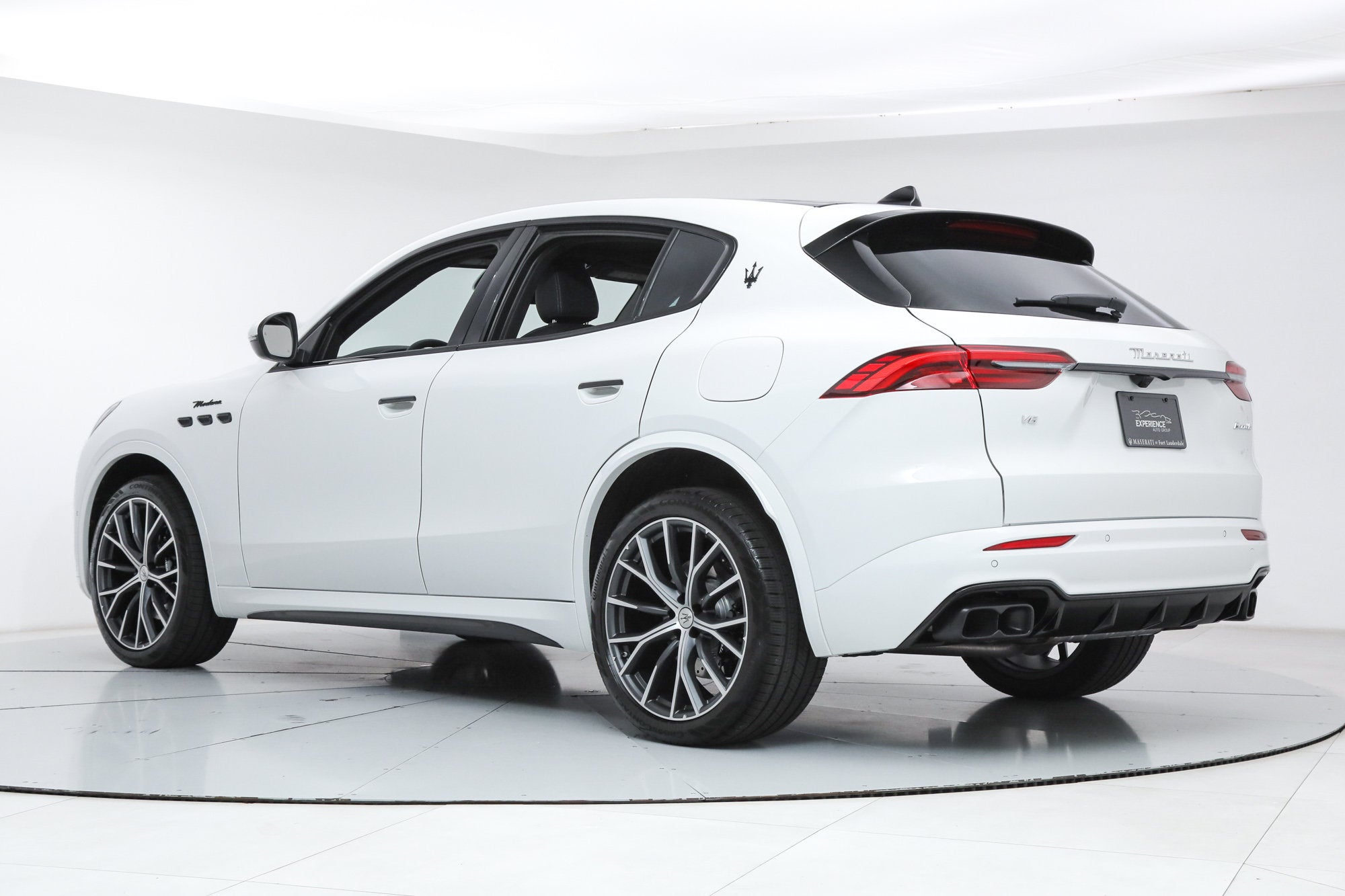 Modena AWD