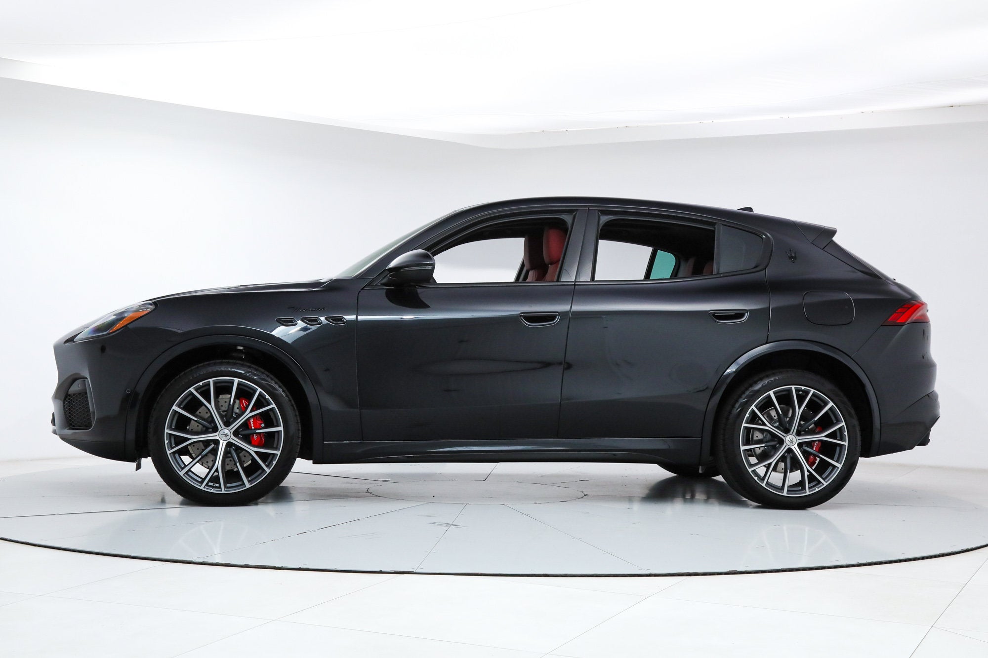Modena AWD