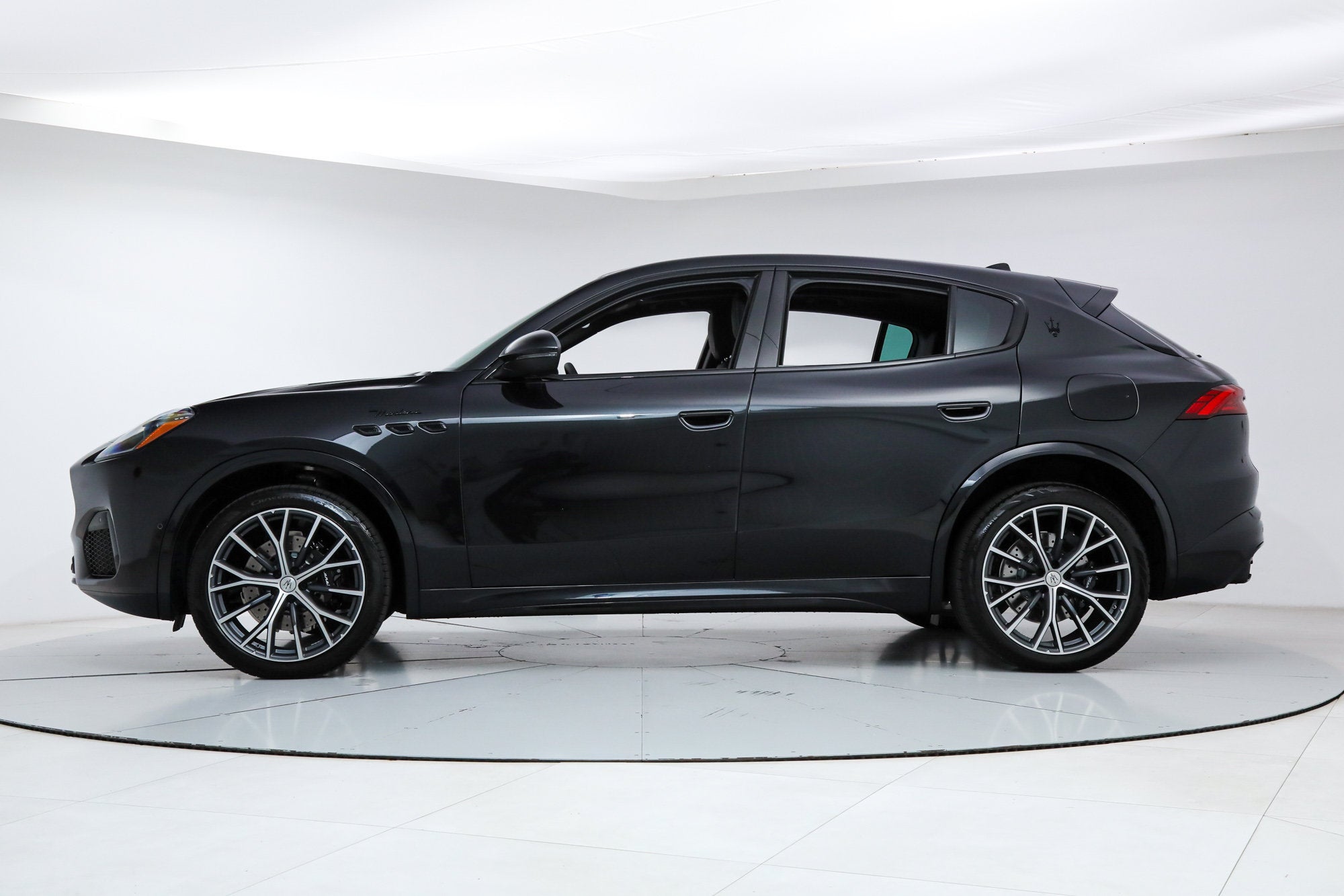 Modena AWD