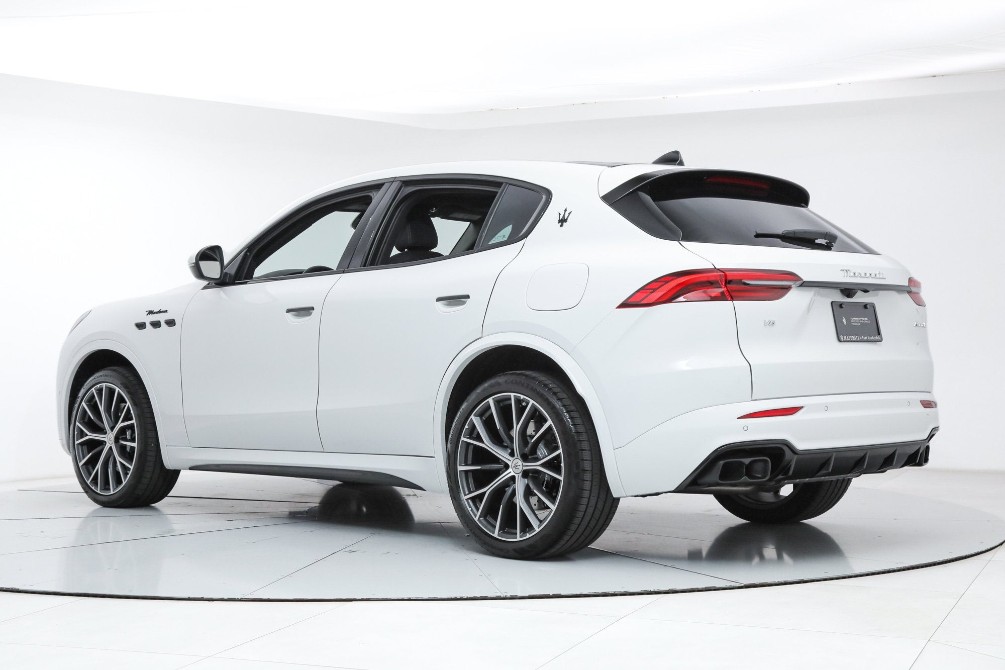Modena AWD