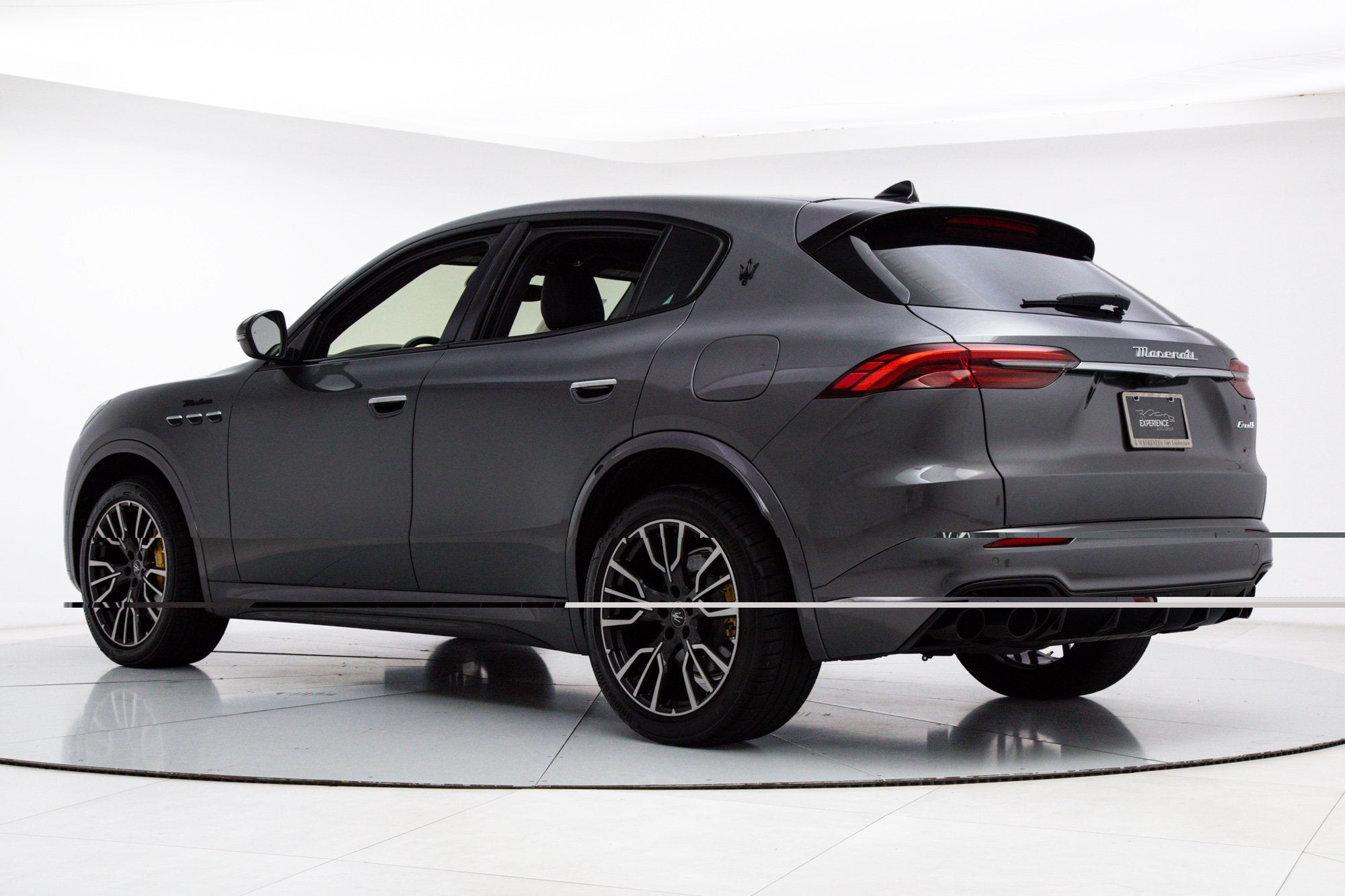 Modena AWD