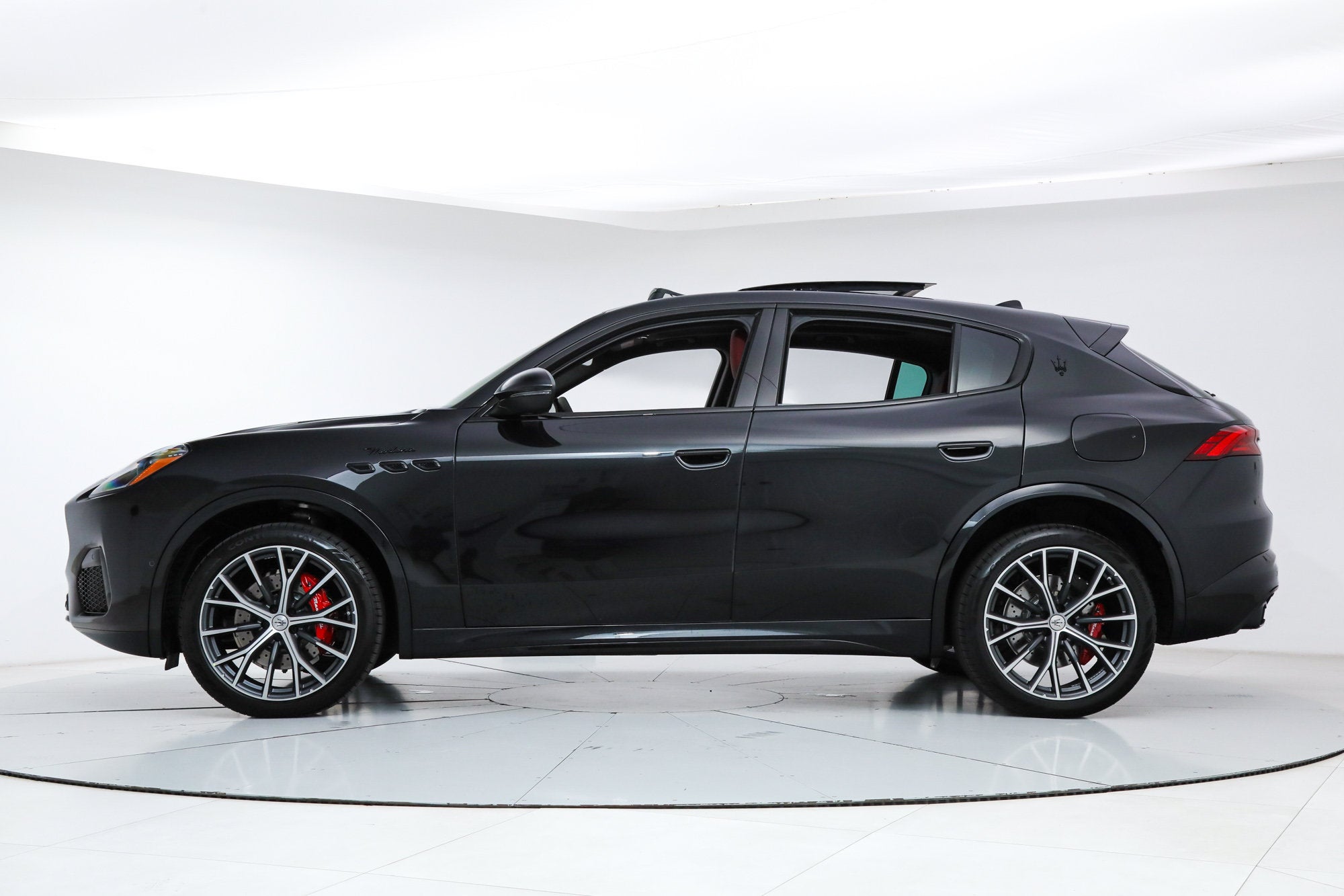 Modena AWD