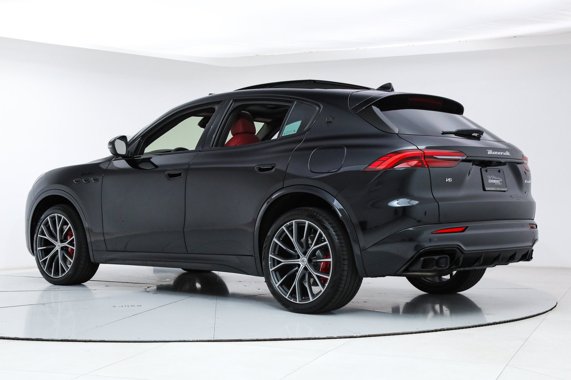 Modena AWD