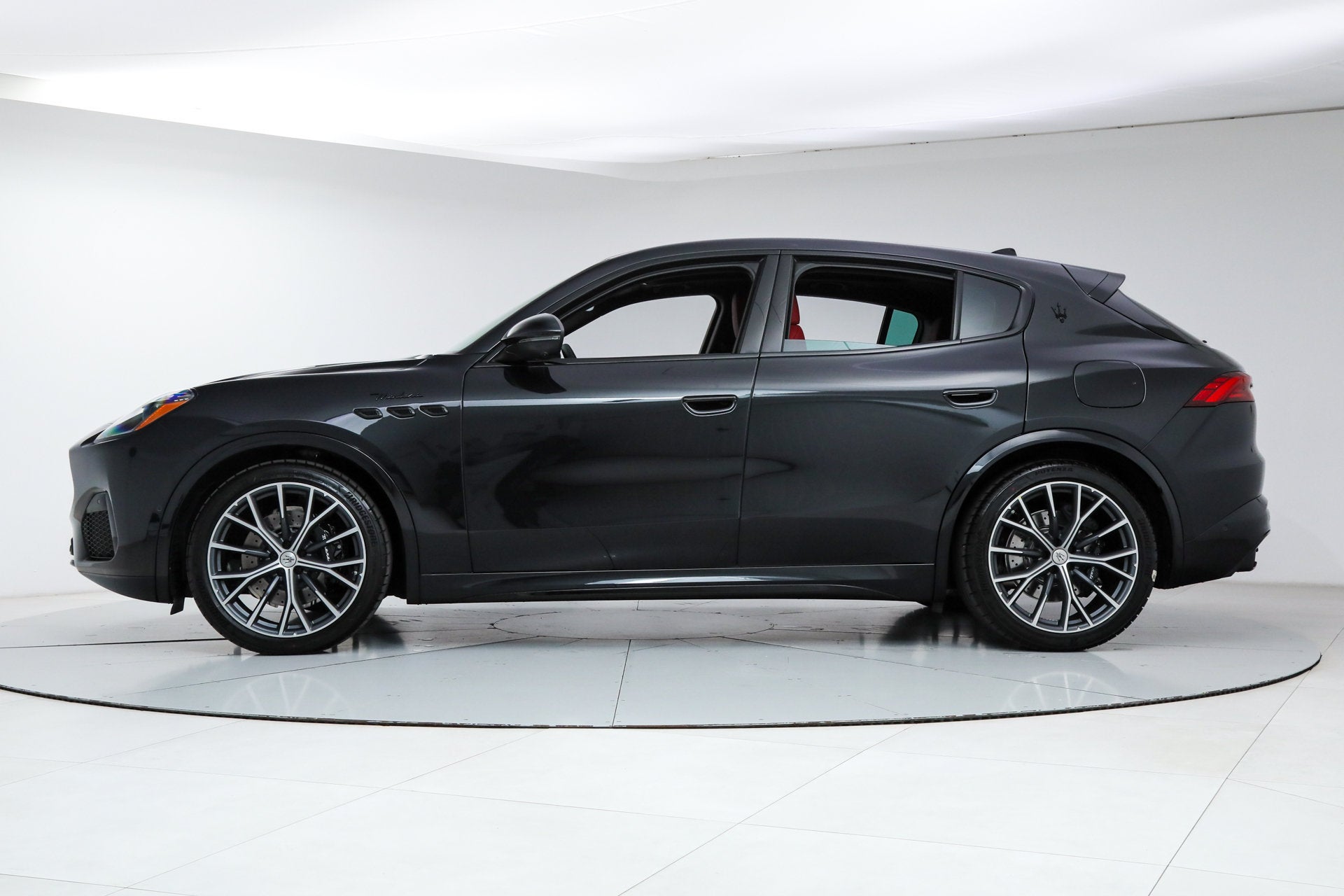 Modena AWD