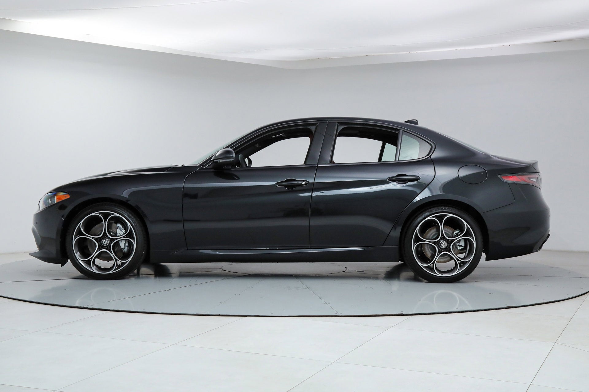 2025 Alfa Romeo Giulia