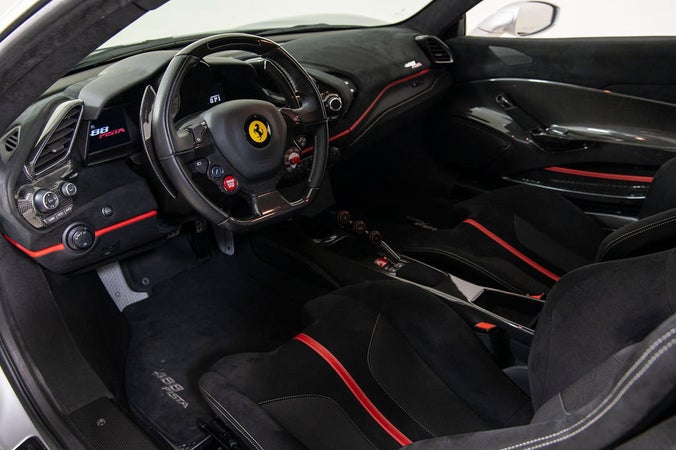 Ferrari 488 Pista