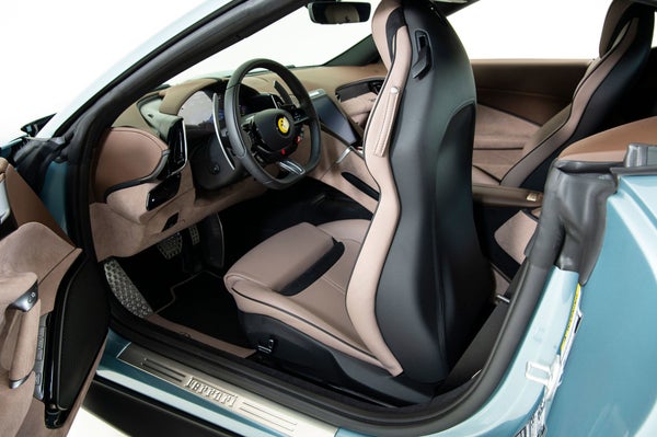 Ferrari Roma Spider