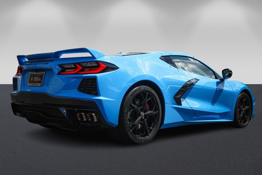 2dr Stingray Cpe w/2LT