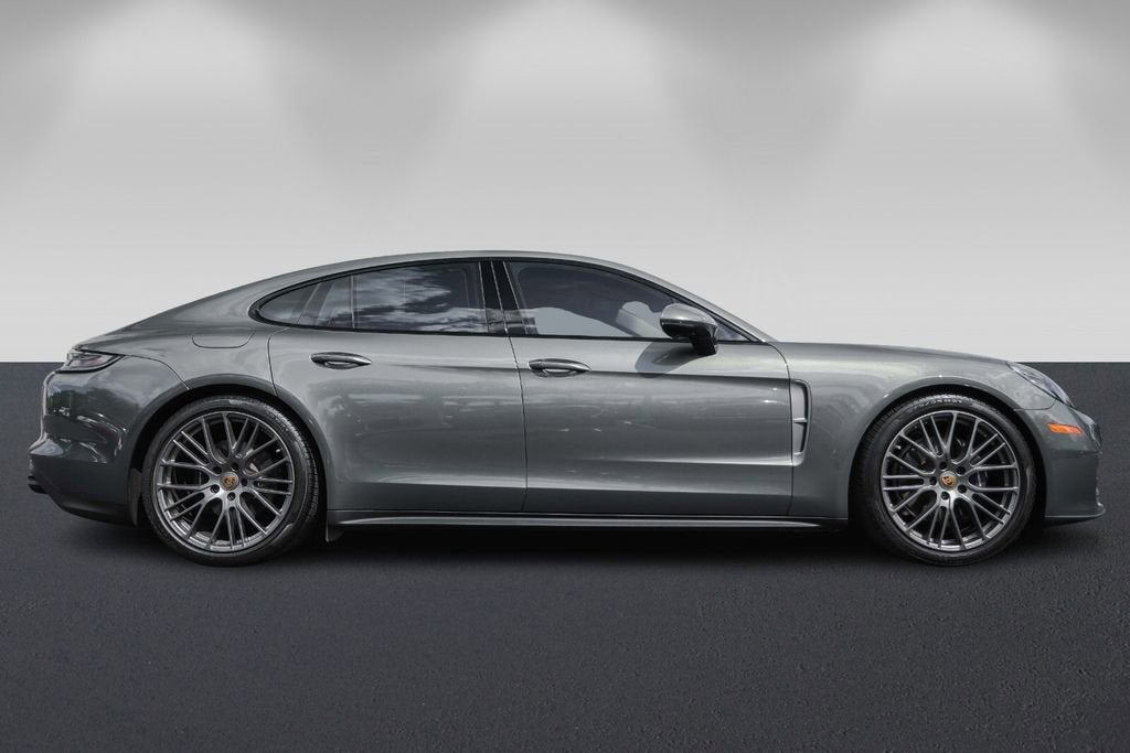 2023 Porsche Panamera