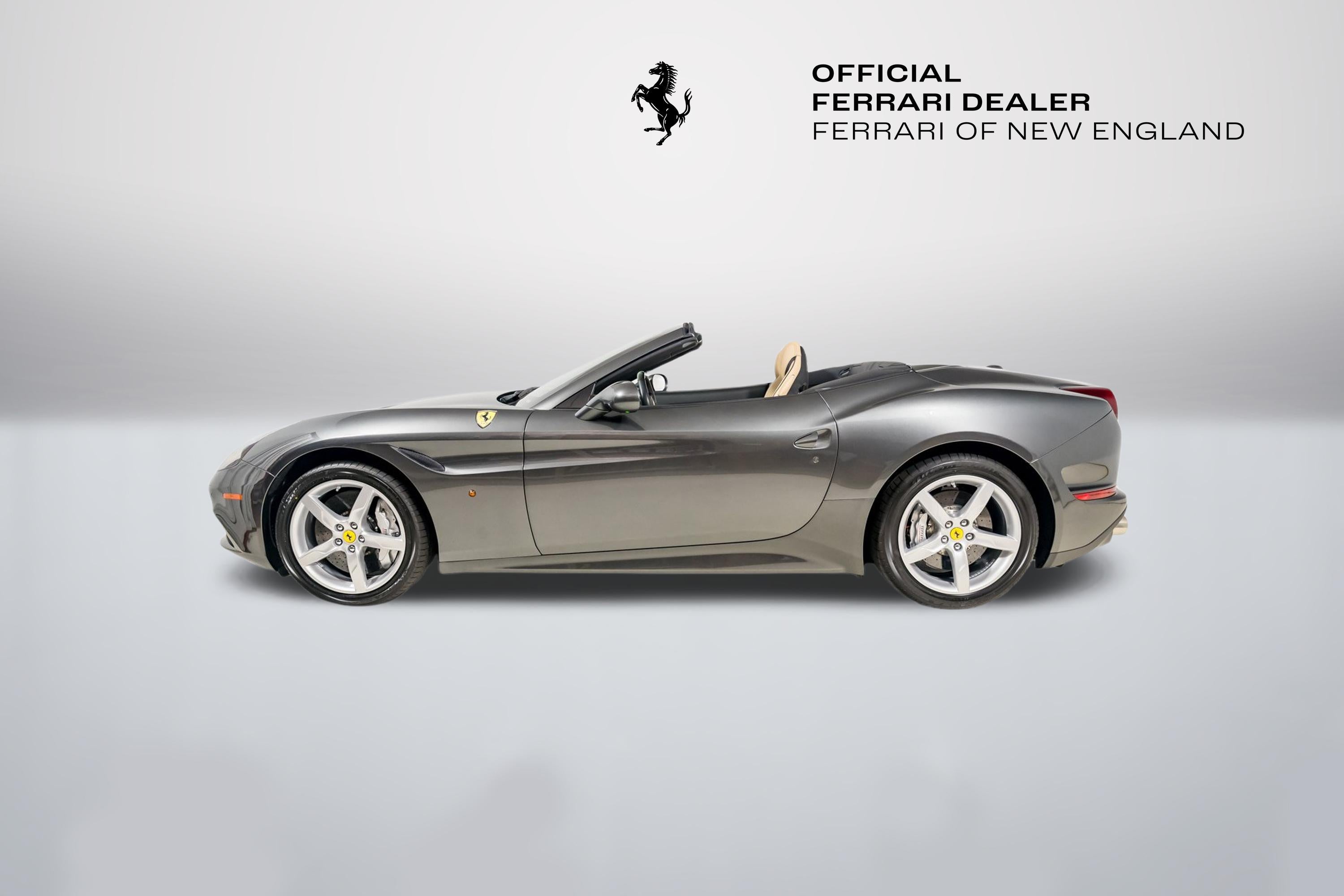 Ferrari-California-T-ZFF77XJAXF0206558 - Ferrari of New England