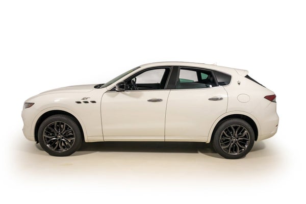 Pre-Owned Inventory 12 GT Ultima AWD