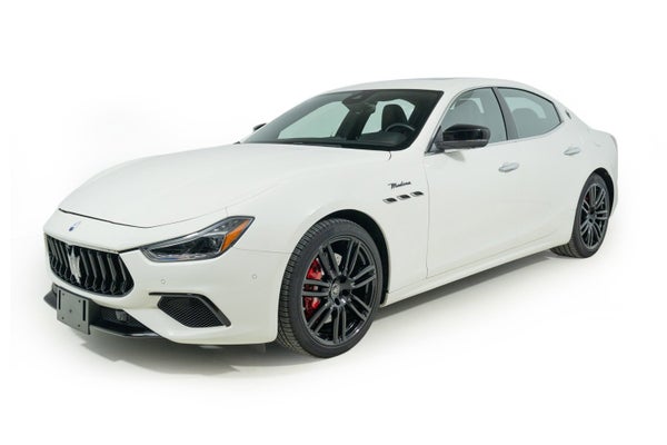 Modena Ultima Q4 AWD