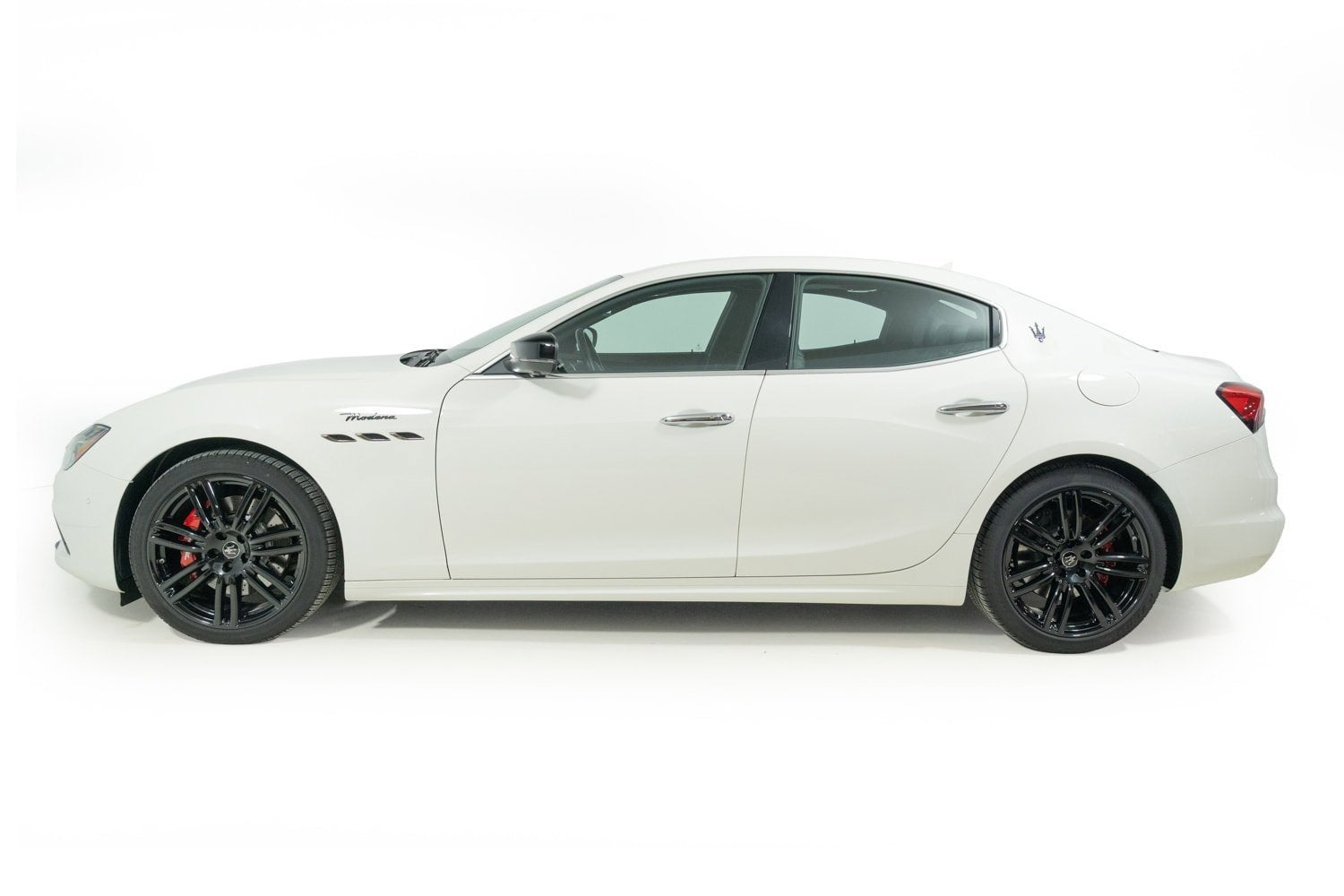 Modena Ultima Q4 AWD