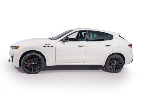 Pre-Owned Inventory 8 Modena Ultima AWD