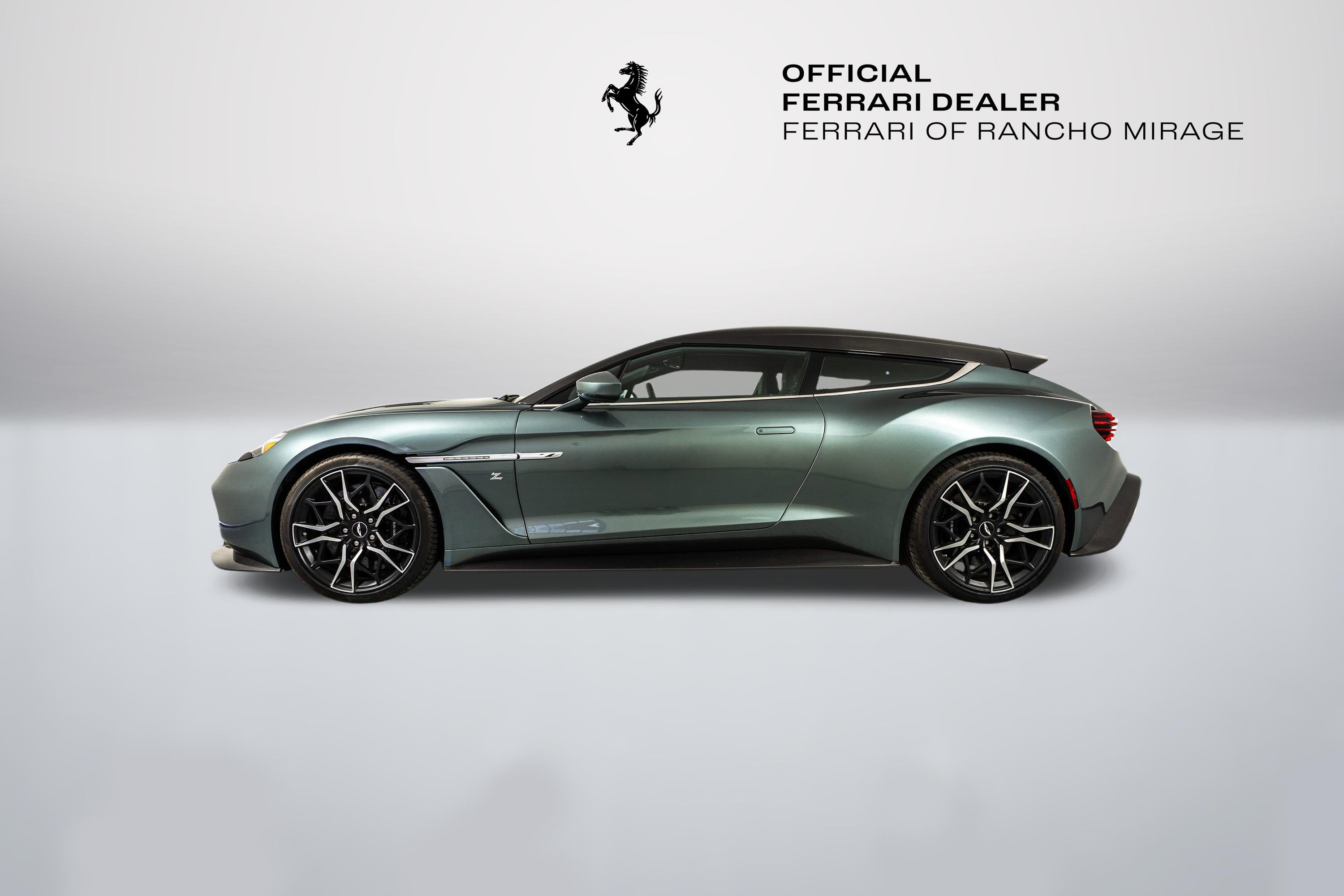 2019 Aston Martin Vanquish S Coupe's photo