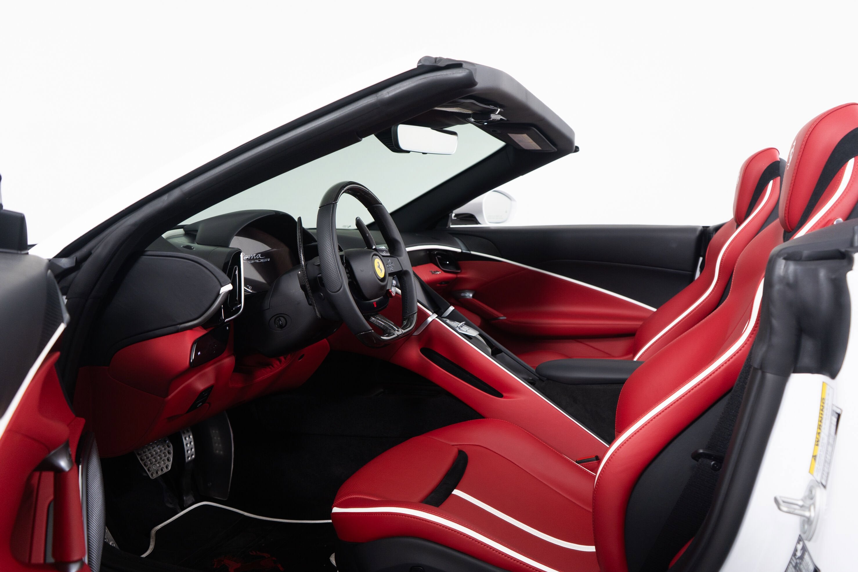 2025 Ferrari Roma Spider photo 3