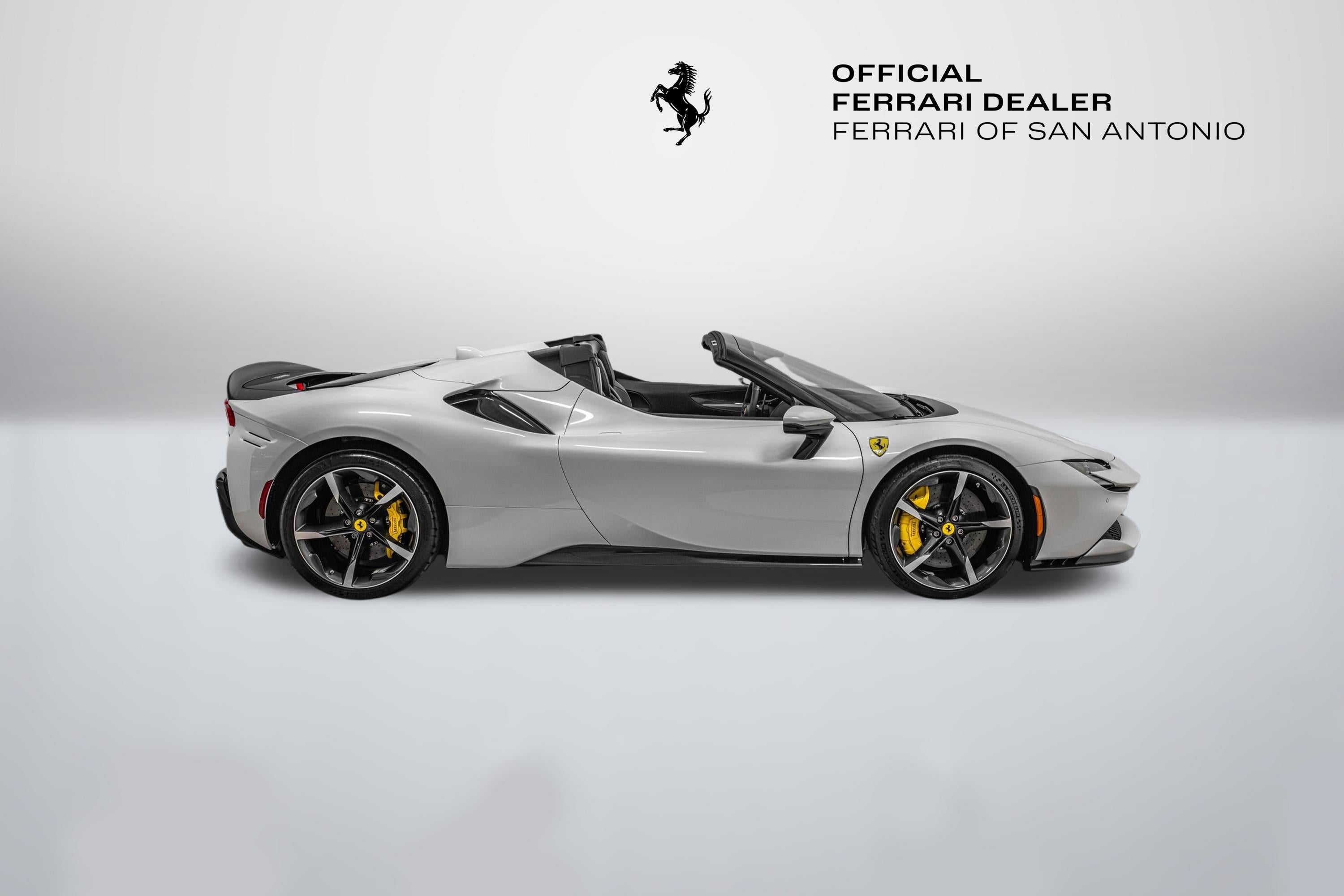 2024 Ferrari SF90 Base - Photo 9